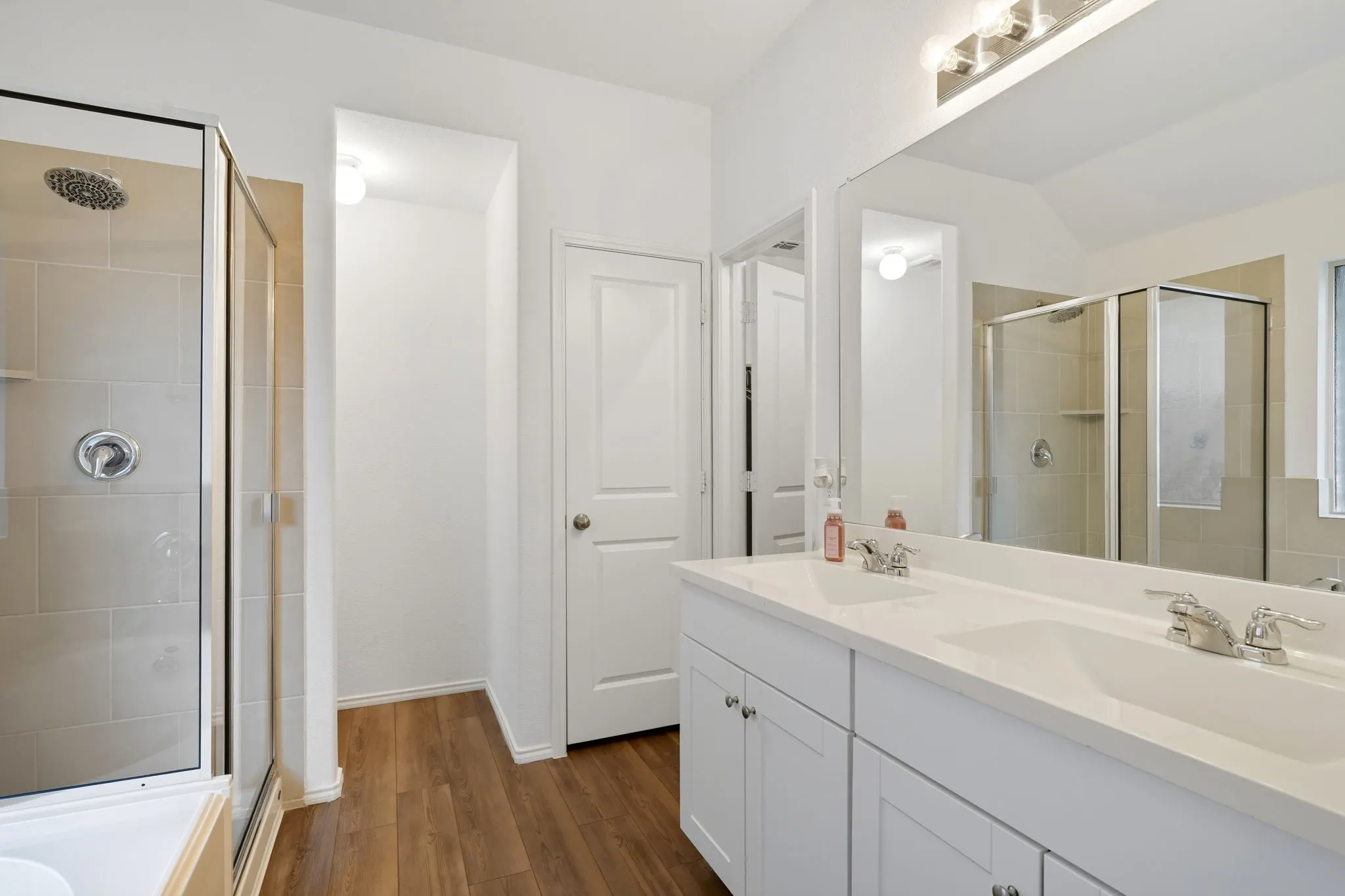 Single Family Residence For Sale in Denton County , 2264 Jasper Drive, Little Elm, Texas 76227, 4 Bedroom, 2 Bathroom, 2 Garage spaces, 1,577 Sqft, built in 2021, mls#21385412, Real Estate Agent in Little Elm, Homes For Sale in Denton county, Homes For Sale in Little Elm, Realtor in Little Elm Texas, Real Estate Brokerage Independent Realty Texas, Luminita Cordes Realtor
