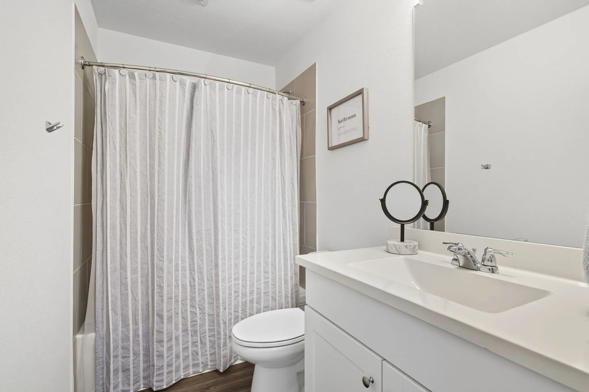 Single Family Residence For Sale in Denton County , 2264 Jasper Drive, Little Elm, Texas 76227, 4 Bedroom, 2 Bathroom, 2 Garage spaces, 1,577 Sqft, built in 2021, mls#21385412, Real Estate Agent in Little Elm, Homes For Sale in Denton county, Homes For Sale in Little Elm, Realtor in Little Elm Texas, Real Estate Brokerage Independent Realty Texas, Luminita Cordes Realtor