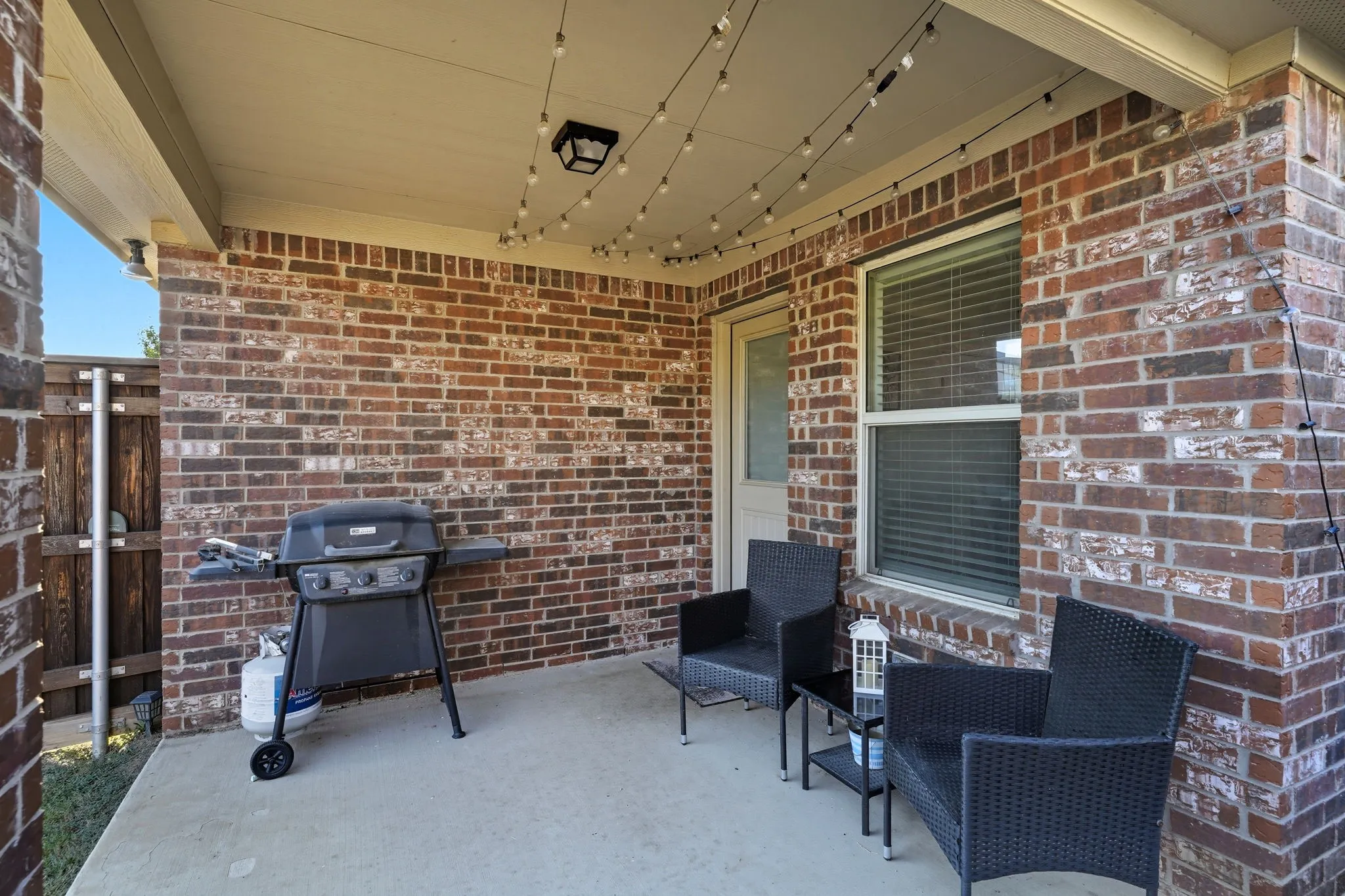 Single Family Residence For Sale in Denton County , 2264 Jasper Drive, Little Elm, Texas 76227, 4 Bedroom, 2 Bathroom, 2 Garage spaces, 1,577 Sqft, built in 2021, mls#21385412, Real Estate Agent in Little Elm, Homes For Sale in Denton county, Homes For Sale in Little Elm, Realtor in Little Elm Texas, Real Estate Brokerage Independent Realty Texas, Luminita Cordes Realtor