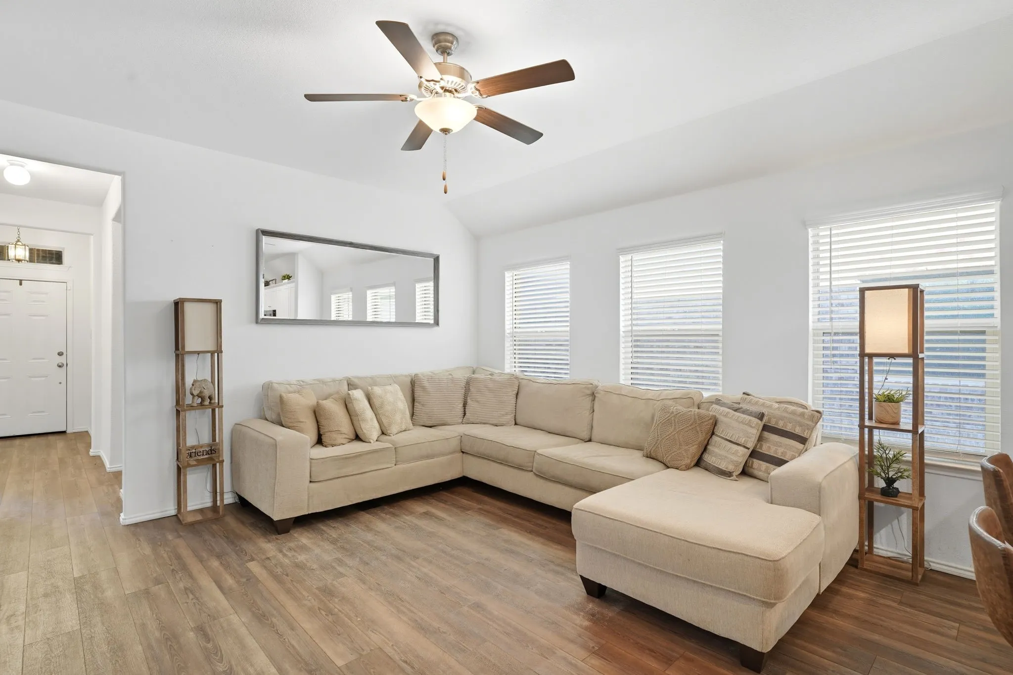Single Family Residence For Sale in Denton County , 2264 Jasper Drive, Little Elm, Texas 76227, 4 Bedroom, 2 Bathroom, 2 Garage spaces, 1,577 Sqft, built in 2021, mls#21385412, Real Estate Agent in Little Elm, Homes For Sale in Denton county, Homes For Sale in Little Elm, Realtor in Little Elm Texas, Real Estate Brokerage Independent Realty Texas, Luminita Cordes Realtor
