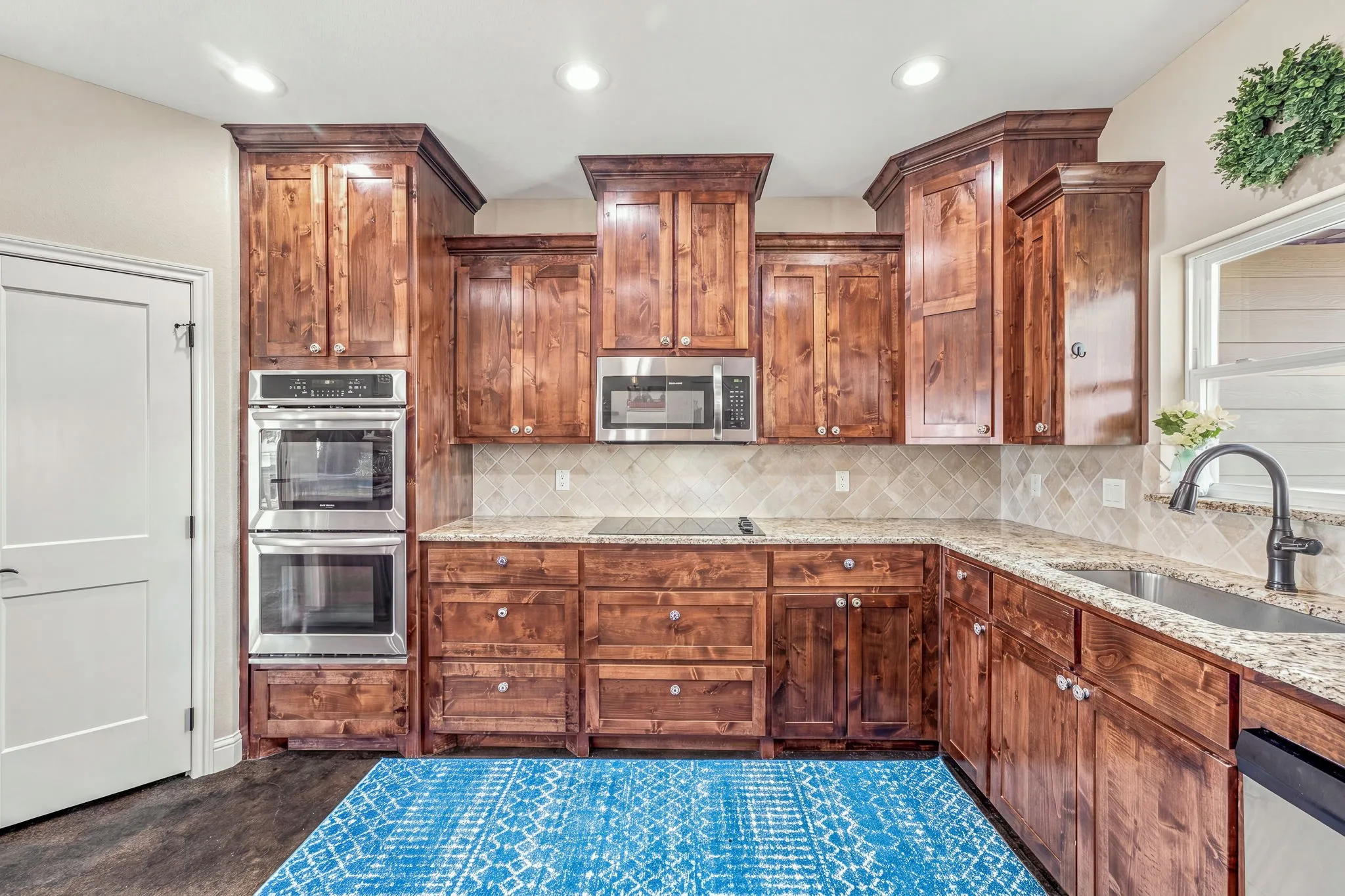 Single Family Residence For Sale in Erath County , 265 Private Road 1728, Stephenville, Texas 76401, 3 Bedroom, 3 Bathroom, 2 Garage spaces, 2,636 Sqft, built in 2019, mls#21384833, Real Estate Agent in Stephenville, Homes For Sale in Erath county, Homes For Sale in Stephenville, Realtor in Stephenville Texas, Real Estate Brokerage Independent Realty Texas, Luminita Cordes Realtor