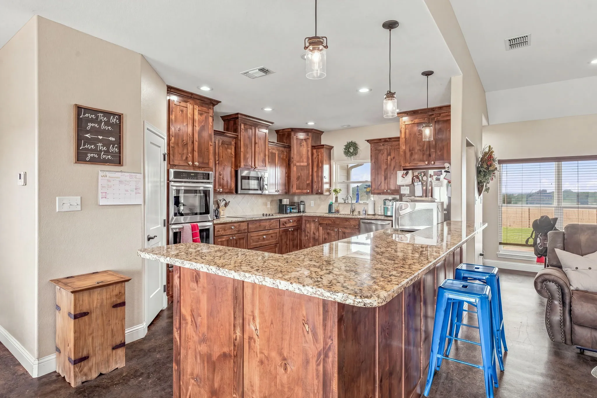 Single Family Residence For Sale in Erath County , 265 Private Road 1728, Stephenville, Texas 76401, 3 Bedroom, 3 Bathroom, 2 Garage spaces, 2,636 Sqft, built in 2019, mls#21384833, Real Estate Agent in Stephenville, Homes For Sale in Erath county, Homes For Sale in Stephenville, Realtor in Stephenville Texas, Real Estate Brokerage Independent Realty Texas, Luminita Cordes Realtor