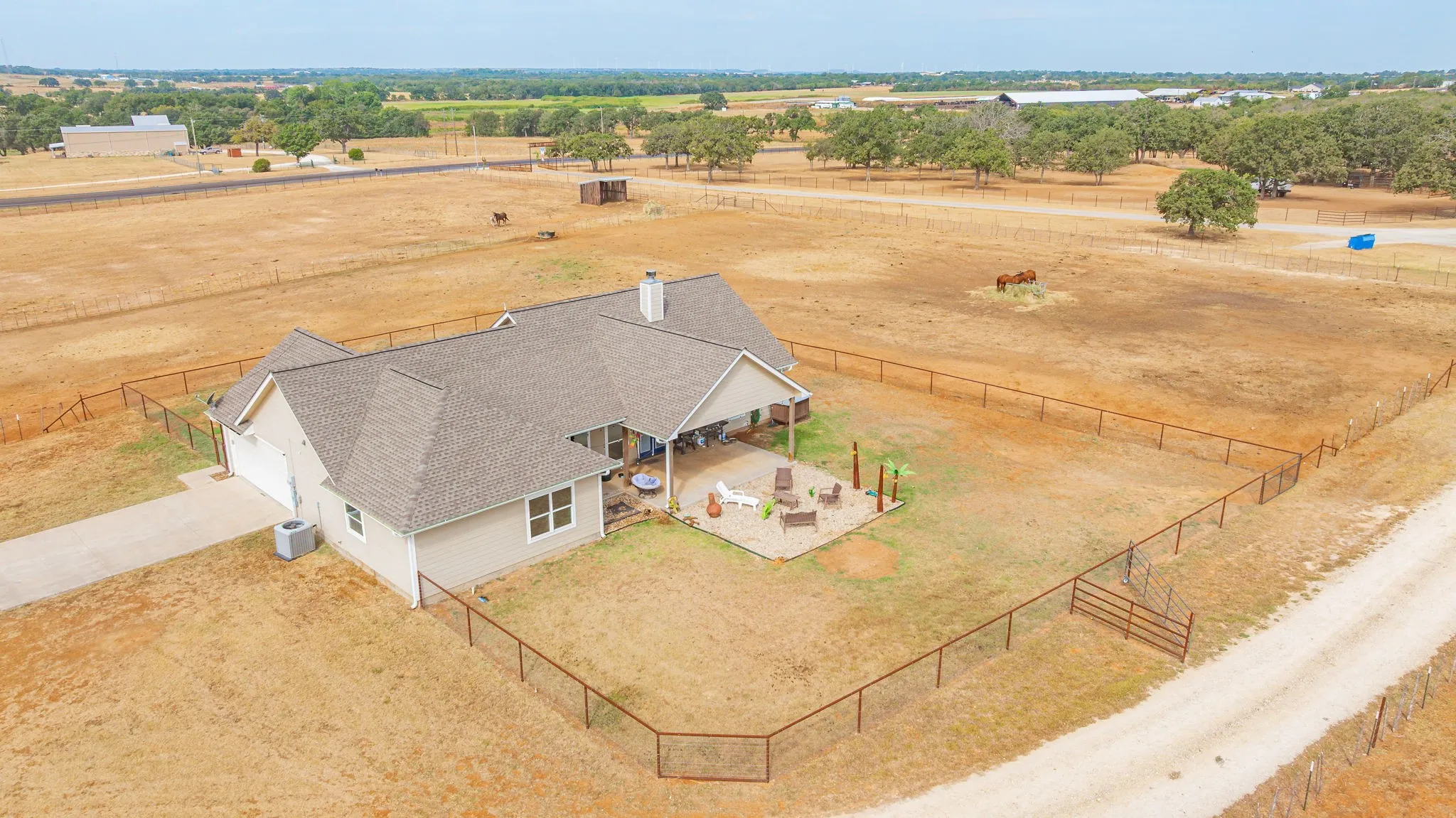 Single Family Residence For Sale in Erath County , 265 Private Road 1728, Stephenville, Texas 76401, 3 Bedroom, 3 Bathroom, 2 Garage spaces, 2,636 Sqft, built in 2019, mls#21384833, Real Estate Agent in Stephenville, Homes For Sale in Erath county, Homes For Sale in Stephenville, Realtor in Stephenville Texas, Real Estate Brokerage Independent Realty Texas, Luminita Cordes Realtor