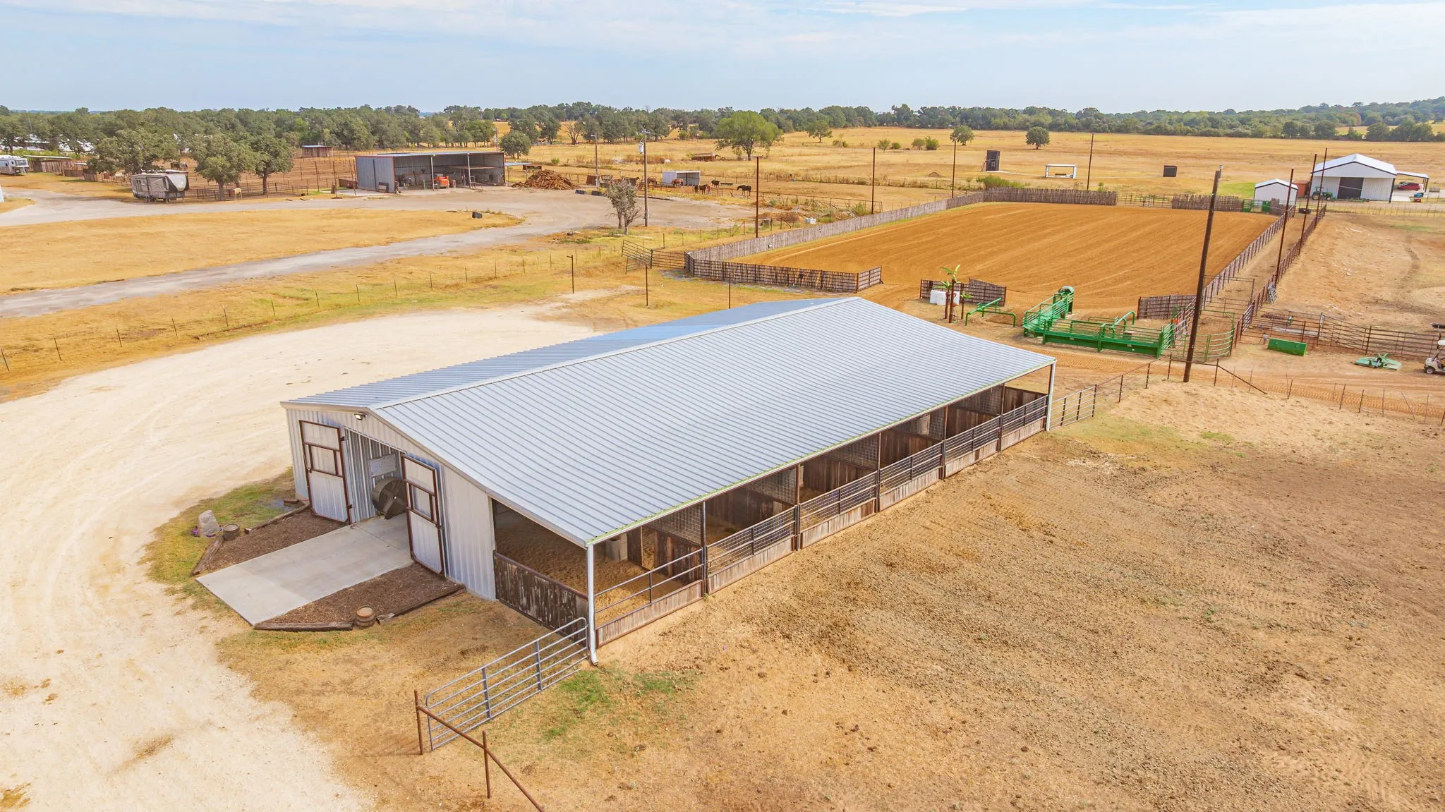 Single Family Residence For Sale in Erath County , 265 Private Road 1728, Stephenville, Texas 76401, 3 Bedroom, 3 Bathroom, 2 Garage spaces, 2,636 Sqft, built in 2019, mls#21384833, Real Estate Agent in Stephenville, Homes For Sale in Erath county, Homes For Sale in Stephenville, Realtor in Stephenville Texas, Real Estate Brokerage Independent Realty Texas, Luminita Cordes Realtor