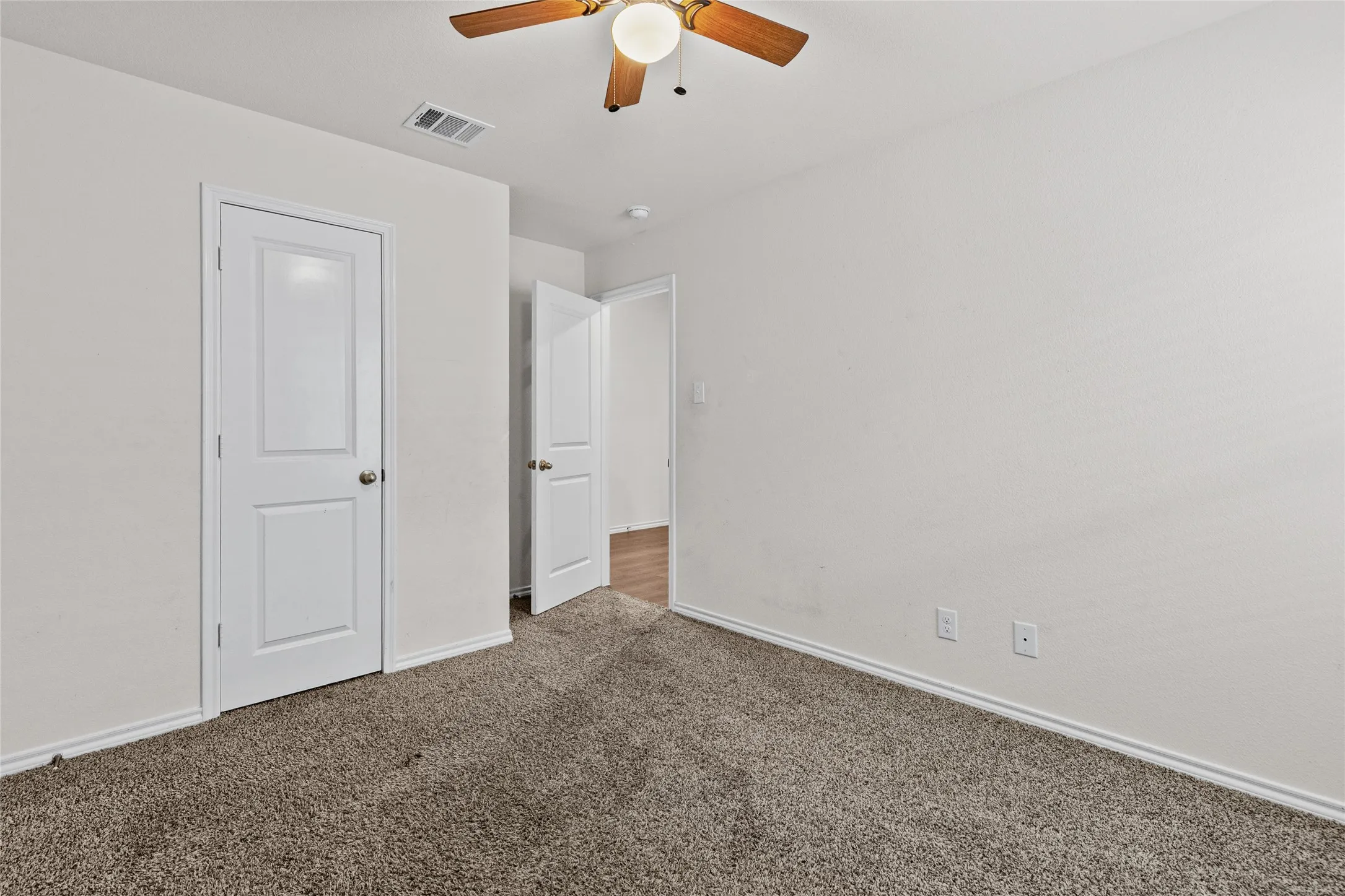Single Family Residence For Sale in Hunt County , 110 Alydar Lane, Caddo Mills, Texas 75135, 4 Bedroom, 2 Bathroom, 2 Garage spaces, 1,880 Sqft, built in 2020, mls#21385344, Real Estate Agent in Caddo Mills, Homes For Sale in Hunt county, Homes For Sale in Caddo Mills, Realtor in Caddo Mills Texas, Real Estate Brokerage Independent Realty Texas, Luminita Cordes Realtor