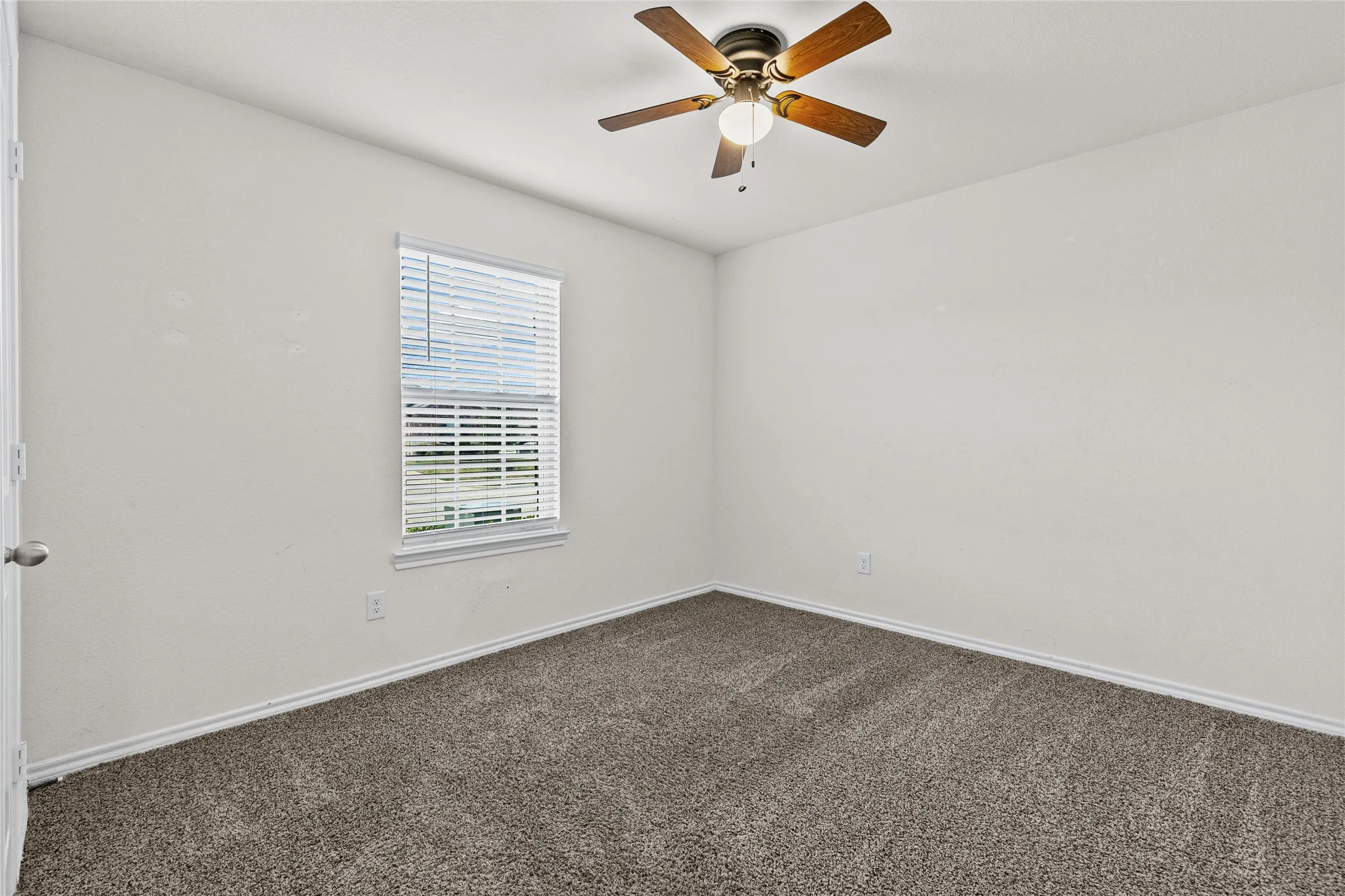 Single Family Residence For Sale in Hunt County , 110 Alydar Lane, Caddo Mills, Texas 75135, 4 Bedroom, 2 Bathroom, 2 Garage spaces, 1,880 Sqft, built in 2020, mls#21385344, Real Estate Agent in Caddo Mills, Homes For Sale in Hunt county, Homes For Sale in Caddo Mills, Realtor in Caddo Mills Texas, Real Estate Brokerage Independent Realty Texas, Luminita Cordes Realtor
