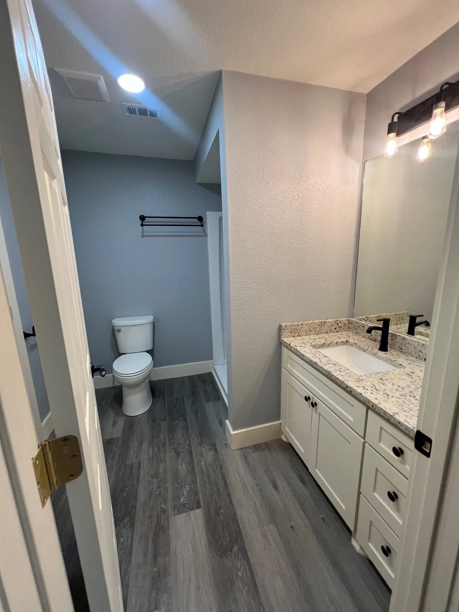 Single Family Residence For Sale in Limestone County , 3778 Hwy 14, Mexia, Texas 76667, 3 Bedroom, 2 Bathroom, Garage spaces, 1,920 Sqft, built in 1997, mls#21385404, Real Estate Agent in Mexia, Homes For Sale in Limestone county, Homes For Sale in Mexia, Realtor in Mexia Texas, Real Estate Brokerage Independent Realty Texas, Luminita Cordes Realtor