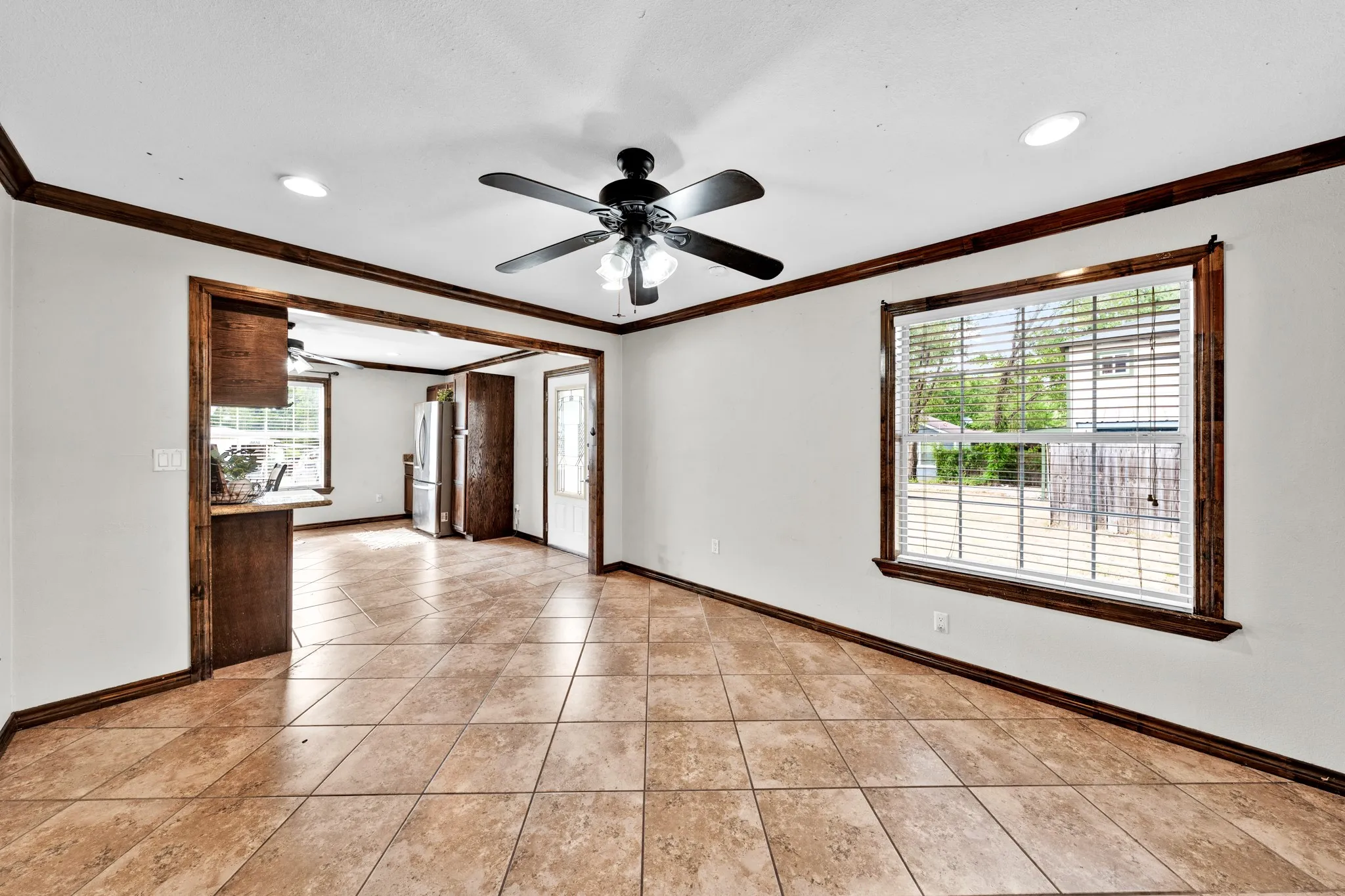 Single Family Residence For Sale in Hopkins County , 716 Brinker Street, Sulphur Springs, Texas 75482, 2 Bedroom, 2 Bathroom, Garage spaces, 1,200 Sqft, built in 2013, mls#21380291, Real Estate Agent in Sulphur Springs, Homes For Sale in Hopkins county, Homes For Sale in Sulphur Springs, Realtor in Sulphur Springs Texas, Real Estate Brokerage Independent Realty Texas, Luminita Cordes Realtor