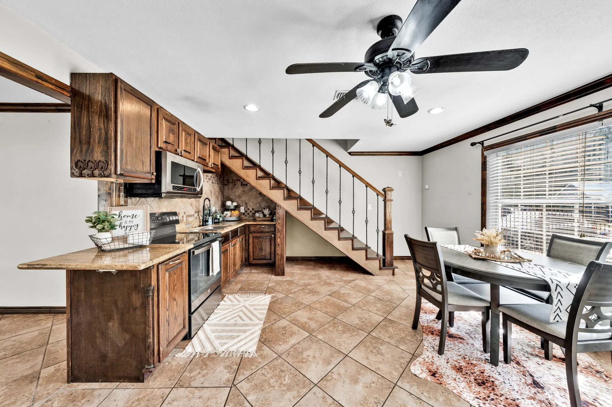 Single Family Residence For Sale in Hopkins County , 716 Brinker Street, Sulphur Springs, Texas 75482, 2 Bedroom, 2 Bathroom, Garage spaces, 1,200 Sqft, built in 2013, mls#21380291, Real Estate Agent in Sulphur Springs, Homes For Sale in Hopkins county, Homes For Sale in Sulphur Springs, Realtor in Sulphur Springs Texas, Real Estate Brokerage Independent Realty Texas, Luminita Cordes Realtor