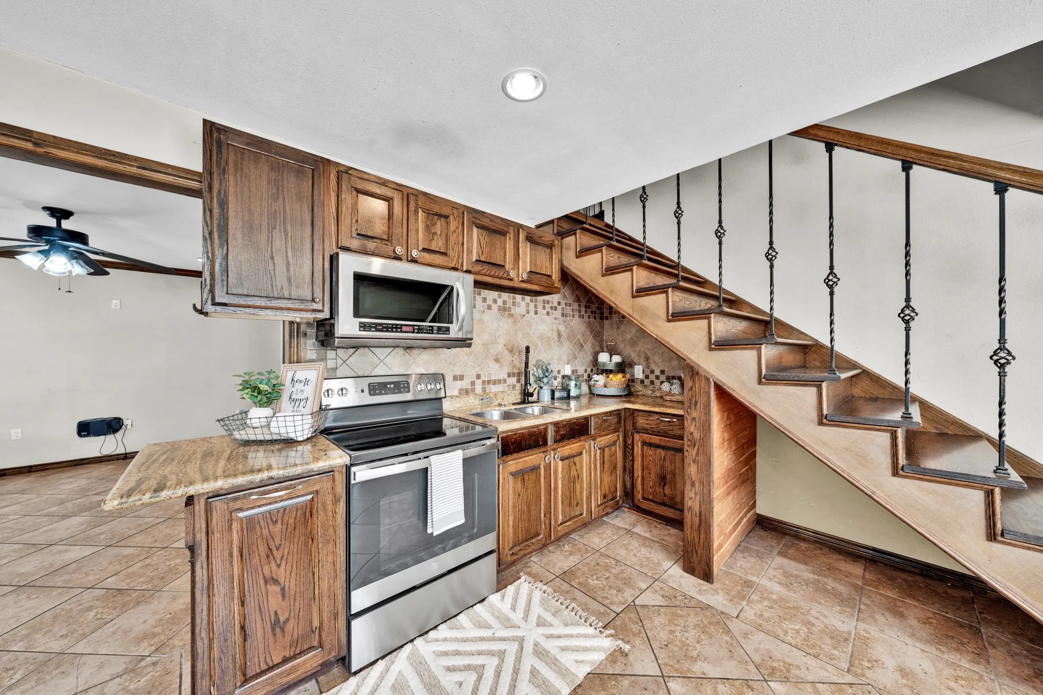 Single Family Residence For Sale in Hopkins County , 716 Brinker Street, Sulphur Springs, Texas 75482, 2 Bedroom, 2 Bathroom, Garage spaces, 1,200 Sqft, built in 2013, mls#21380291, Real Estate Agent in Sulphur Springs, Homes For Sale in Hopkins county, Homes For Sale in Sulphur Springs, Realtor in Sulphur Springs Texas, Real Estate Brokerage Independent Realty Texas, Luminita Cordes Realtor