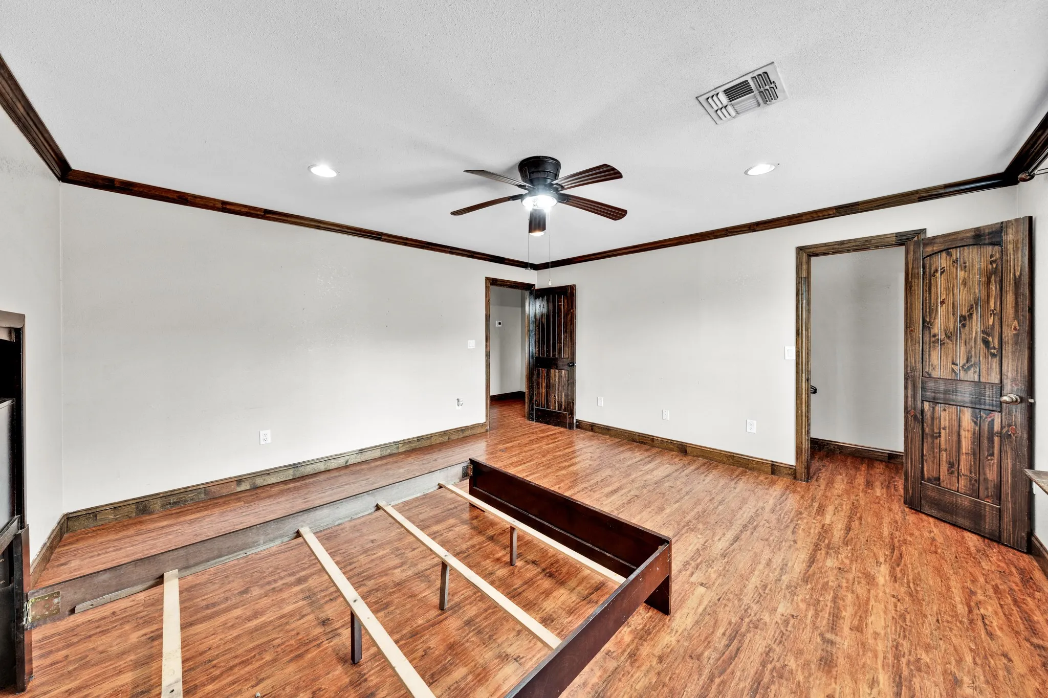 Single Family Residence For Sale in Hopkins County , 716 Brinker Street, Sulphur Springs, Texas 75482, 2 Bedroom, 2 Bathroom, Garage spaces, 1,200 Sqft, built in 2013, mls#21380291, Real Estate Agent in Sulphur Springs, Homes For Sale in Hopkins county, Homes For Sale in Sulphur Springs, Realtor in Sulphur Springs Texas, Real Estate Brokerage Independent Realty Texas, Luminita Cordes Realtor