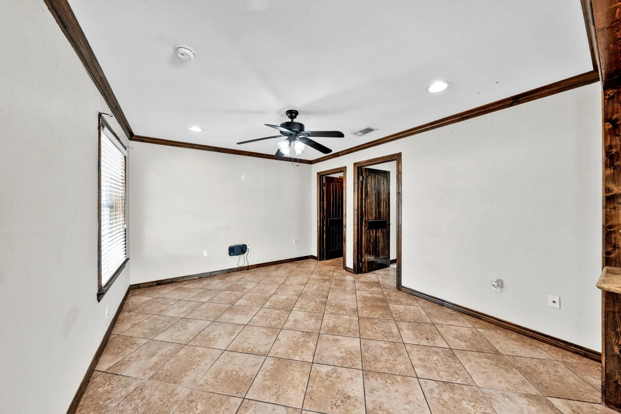 Single Family Residence For Sale in Hopkins County , 716 Brinker Street, Sulphur Springs, Texas 75482, 2 Bedroom, 2 Bathroom, Garage spaces, 1,200 Sqft, built in 2013, mls#21380291, Real Estate Agent in Sulphur Springs, Homes For Sale in Hopkins county, Homes For Sale in Sulphur Springs, Realtor in Sulphur Springs Texas, Real Estate Brokerage Independent Realty Texas, Luminita Cordes Realtor