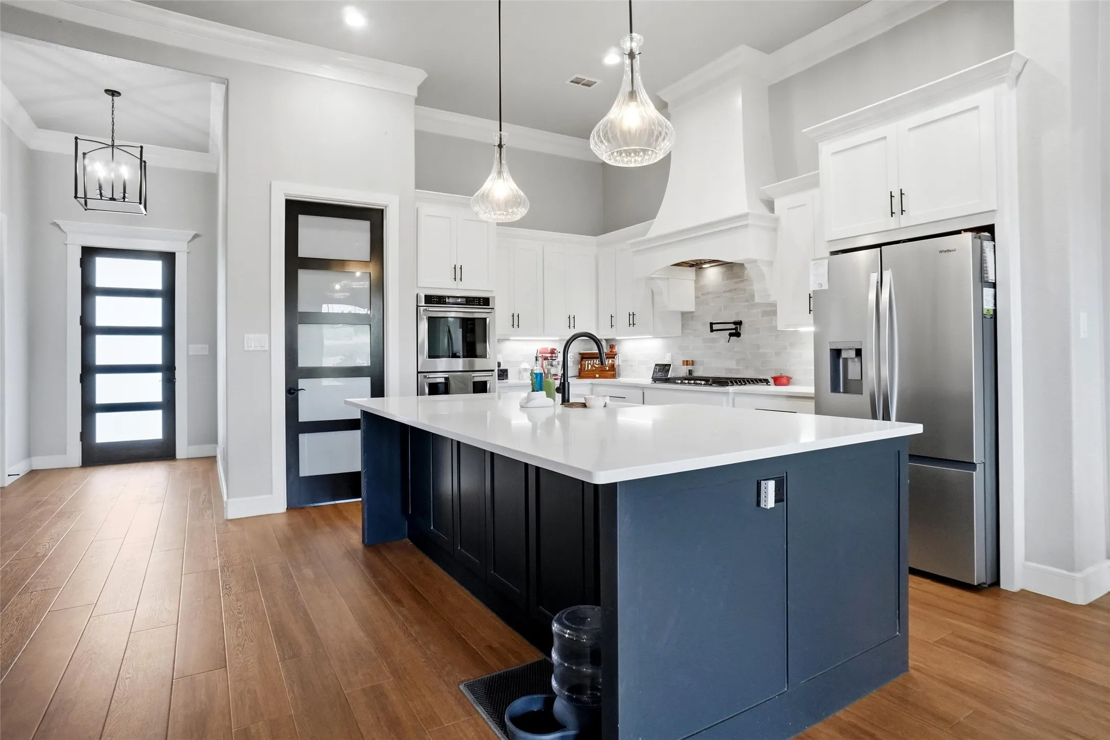 Large kitchen island with counter seating