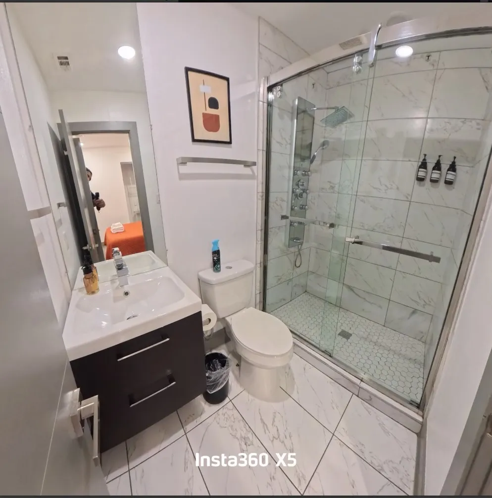 Apartment For Rent in Dallas County , 1415 Bennett Avenue 208, Dallas, Texas 75206, 1 Bedroom, 1 Bathroom, Garage spaces, 4,153 Sqft, built in 1957, mls#21385421, Real Estate Agent in Dallas, Homes For Rent in Dallas county, Homes For Rent in Dallas, Realtor in Dallas Texas, Real Estate Brokerage Independent Realty Texas, Luminita Cordes Realtor