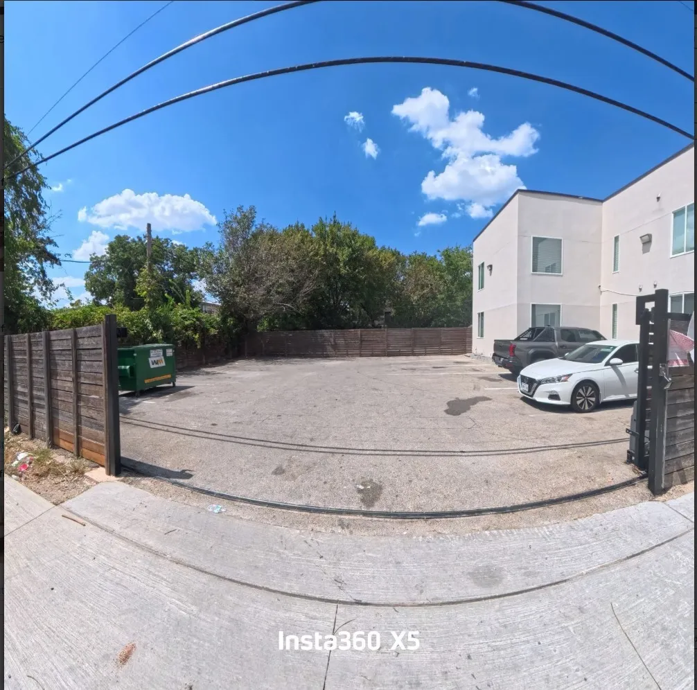 Apartment For Rent in Dallas County , 1415 Bennett Avenue 208, Dallas, Texas 75206, 1 Bedroom, 1 Bathroom, Garage spaces, 4,153 Sqft, built in 1957, mls#21385421, Real Estate Agent in Dallas, Homes For Rent in Dallas county, Homes For Rent in Dallas, Realtor in Dallas Texas, Real Estate Brokerage Independent Realty Texas, Luminita Cordes Realtor