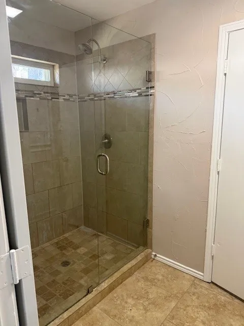 Single Family Residence For Rent in Dallas County , 14922 Hillcrest Road, Dallas, Texas 75248, 4 Bedroom, 4 Bathroom, 2 Garage spaces, 2,645 Sqft, built in 1968, mls#21385431, Real Estate Agent in Dallas, Homes For Rent in Dallas county, Homes For Rent in Dallas, Realtor in Dallas Texas, Real Estate Brokerage Independent Realty Texas, Luminita Cordes Realtor