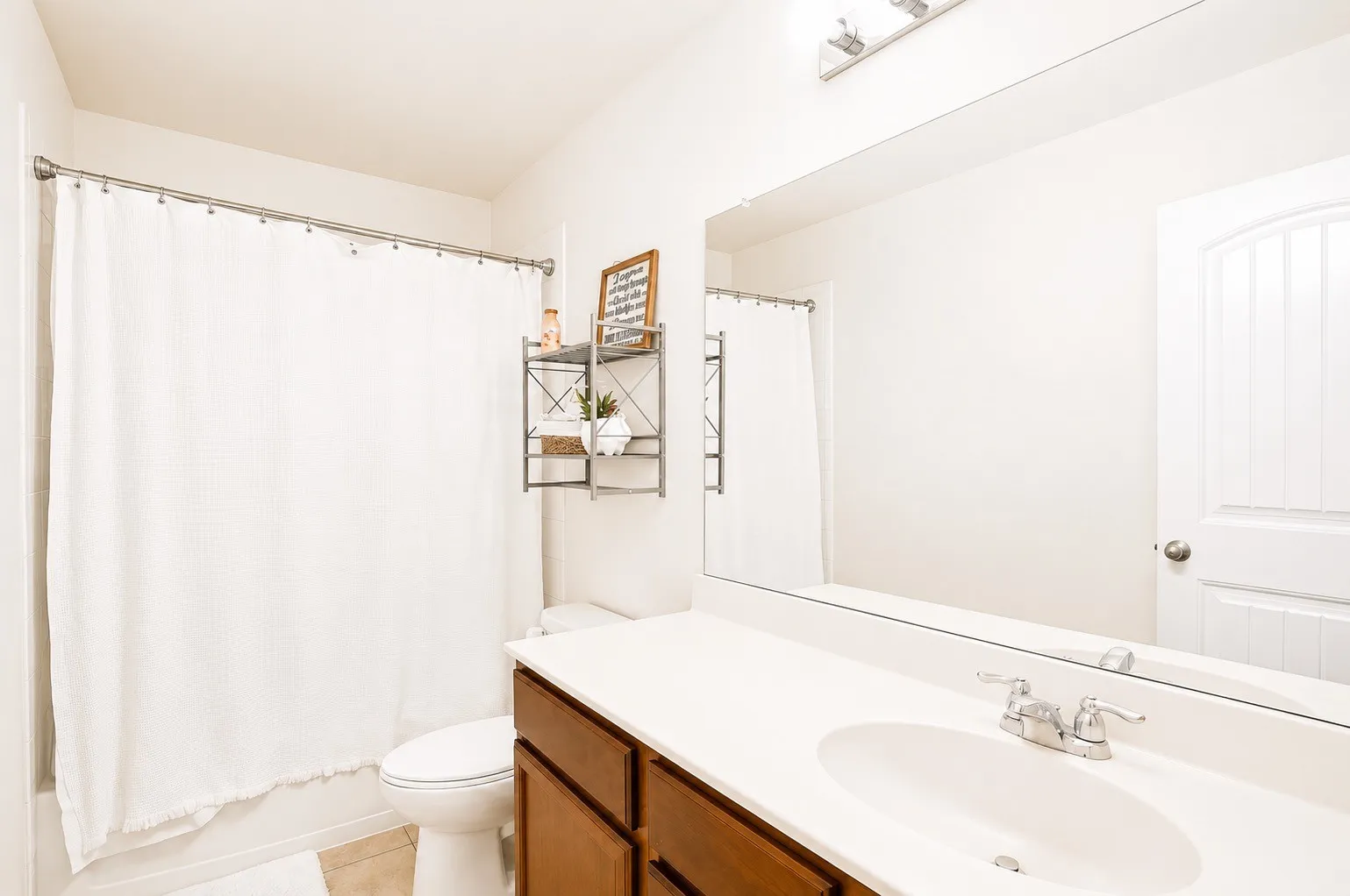Guest Bath Upstairs