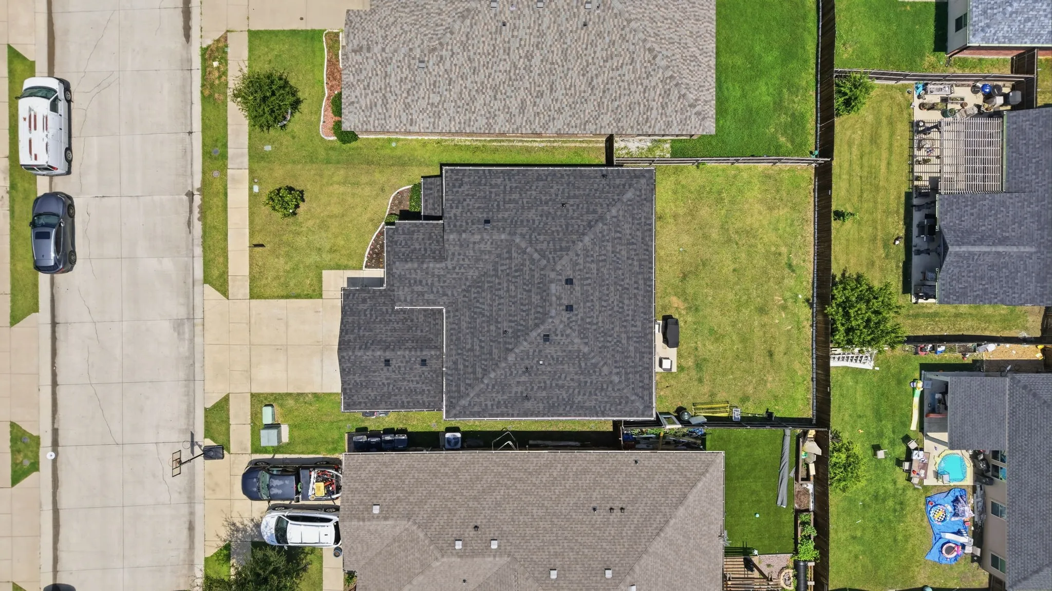 Single Family Residence For Sale in Collin County , 907 Amber Street, Princeton, Texas 75407, 5 Bedroom, 3 Bathroom, 2 Garage spaces, 2,605 Sqft, built in 2018, mls#21383473, Real Estate Agent in Princeton, Homes For Sale in Collin county, Homes For Sale in Princeton, Realtor in Princeton Texas, Real Estate Brokerage Independent Realty Texas, Luminita Cordes Realtor