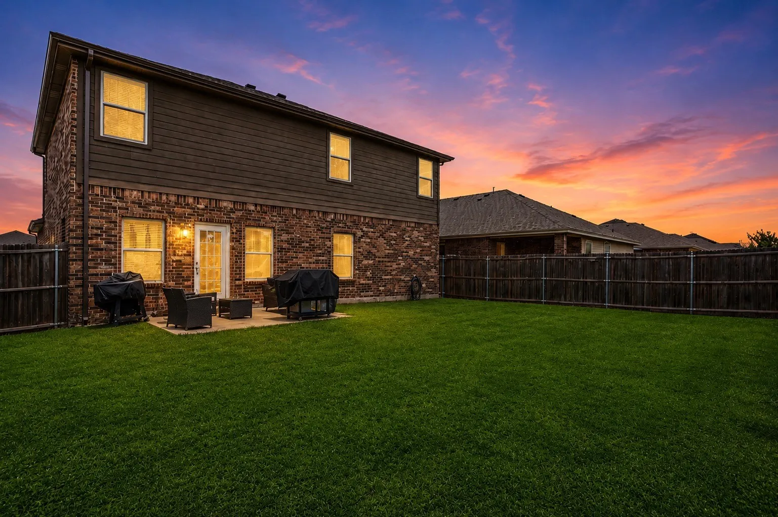 Single Family Residence For Sale in Collin County , 907 Amber Street, Princeton, Texas 75407, 5 Bedroom, 3 Bathroom, 2 Garage spaces, 2,605 Sqft, built in 2018, mls#21383473, Real Estate Agent in Princeton, Homes For Sale in Collin county, Homes For Sale in Princeton, Realtor in Princeton Texas, Real Estate Brokerage Independent Realty Texas, Luminita Cordes Realtor