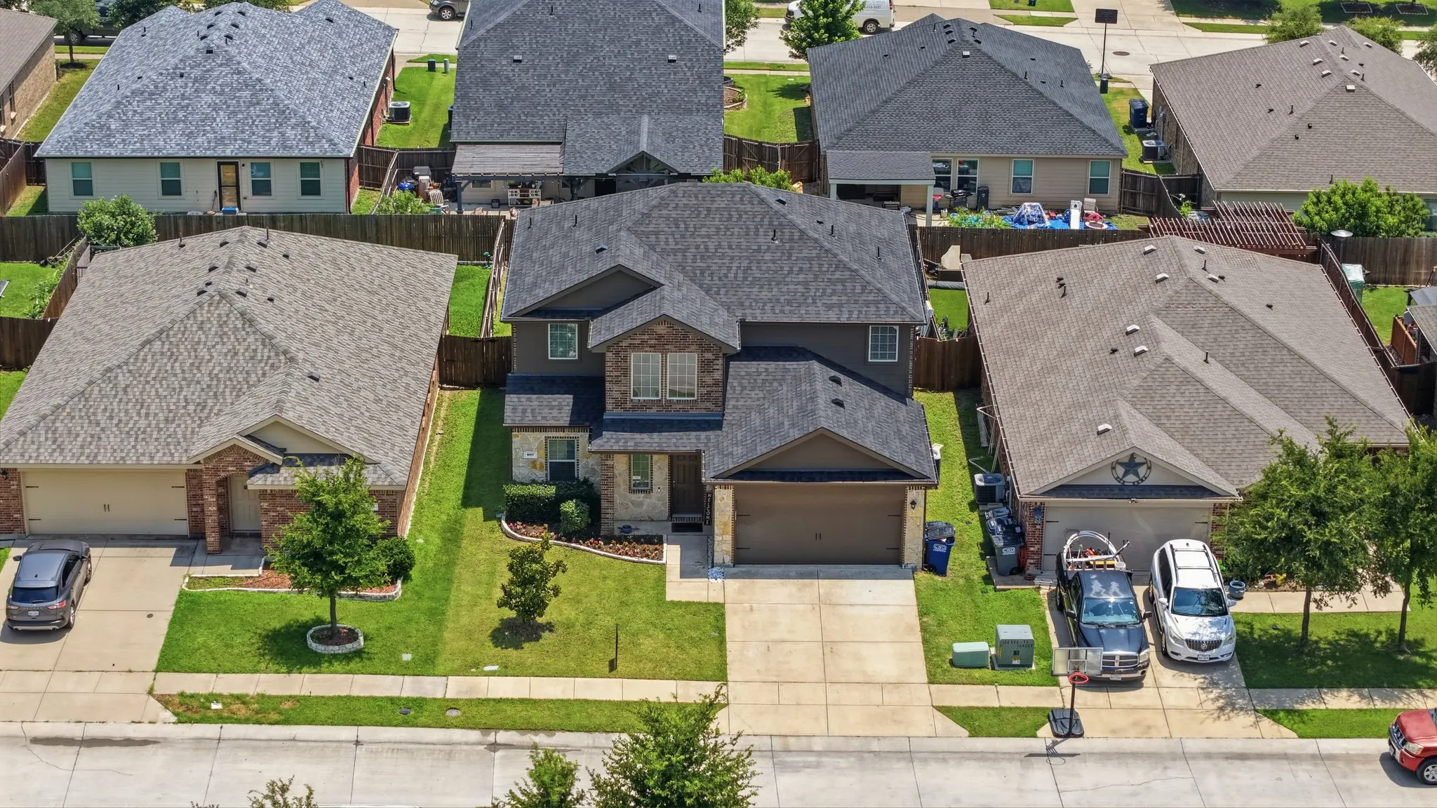 Single Family Residence For Sale in Collin County , 907 Amber Street, Princeton, Texas 75407, 5 Bedroom, 3 Bathroom, 2 Garage spaces, 2,605 Sqft, built in 2018, mls#21383473, Real Estate Agent in Princeton, Homes For Sale in Collin county, Homes For Sale in Princeton, Realtor in Princeton Texas, Real Estate Brokerage Independent Realty Texas, Luminita Cordes Realtor