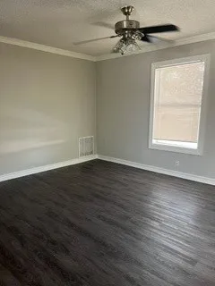 Living room upstairs unit with LPV