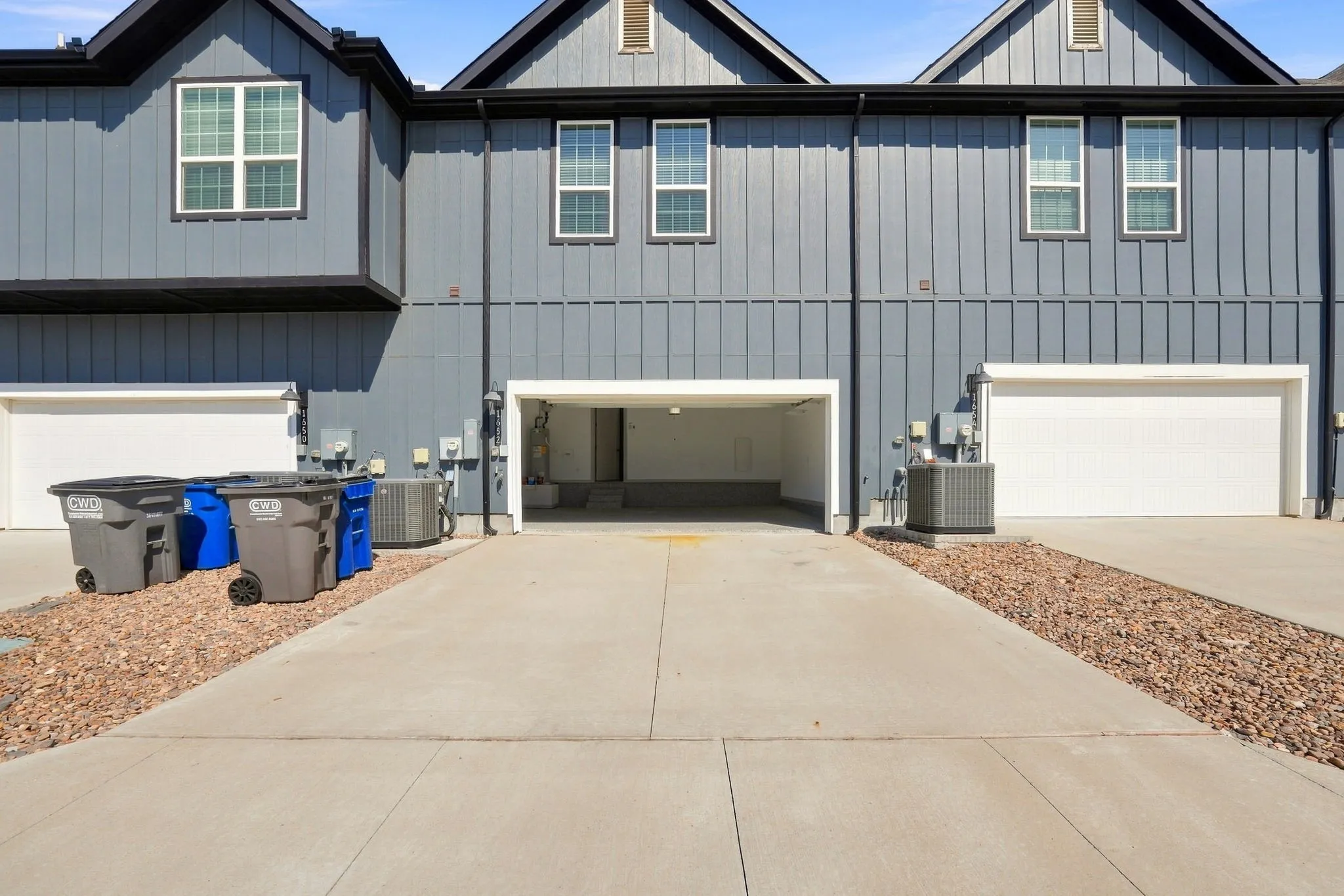 Townhouse For Rent in Collin County , 1652 Jessica Drive, Allen, Texas 75002, 3 Bedroom, 3 Bathroom, 2 Garage spaces, 1,844 Sqft, built in 2022, mls#21385430, Real Estate Agent in Allen, Homes For Rent in Collin county, Homes For Rent in Allen, Realtor in Allen Texas, Real Estate Brokerage Independent Realty Texas, Luminita Cordes Realtor