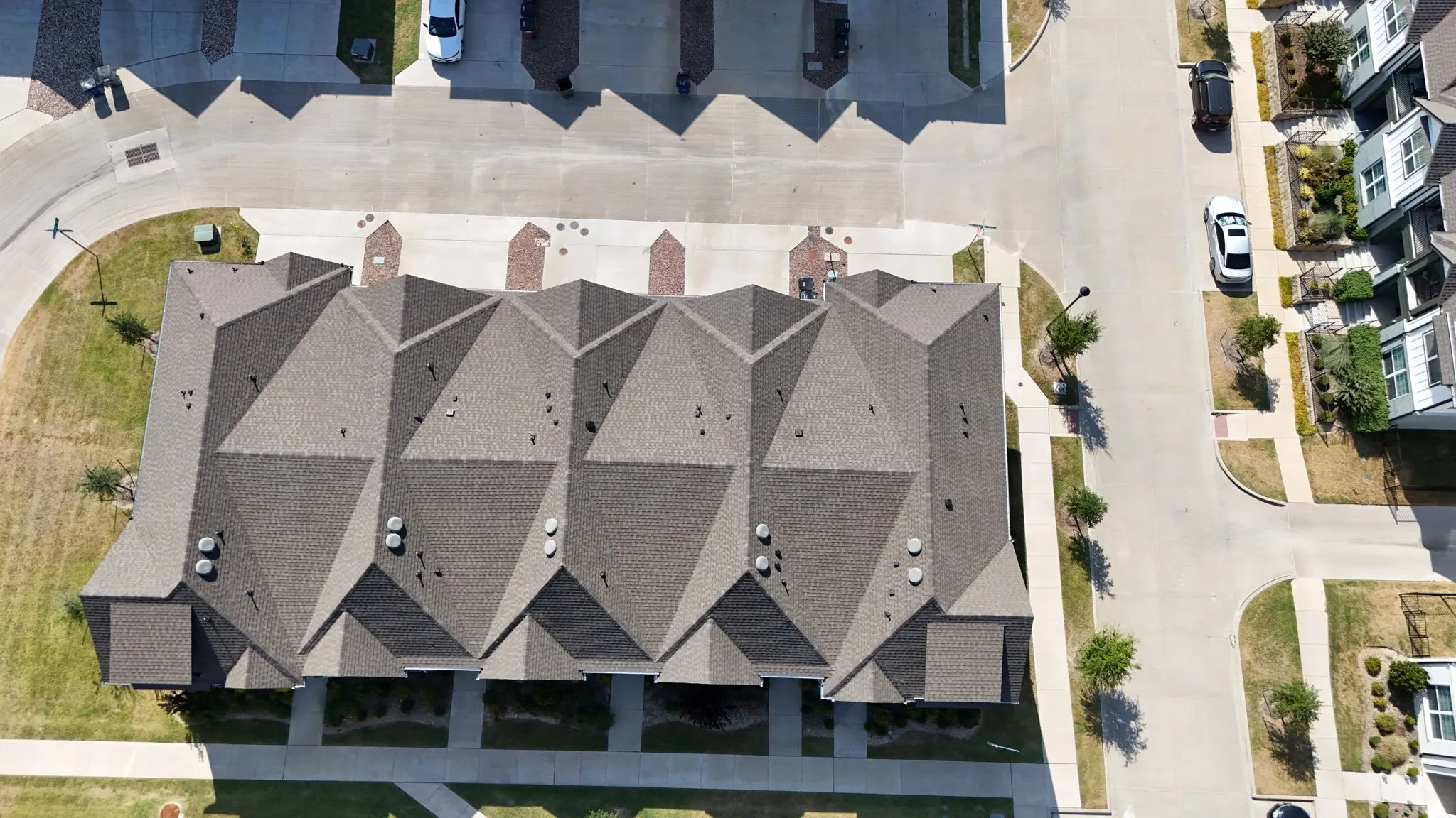 Townhouse For Rent in Collin County , 1652 Jessica Drive, Allen, Texas 75002, 3 Bedroom, 3 Bathroom, 2 Garage spaces, 1,844 Sqft, built in 2022, mls#21385430, Real Estate Agent in Allen, Homes For Rent in Collin county, Homes For Rent in Allen, Realtor in Allen Texas, Real Estate Brokerage Independent Realty Texas, Luminita Cordes Realtor