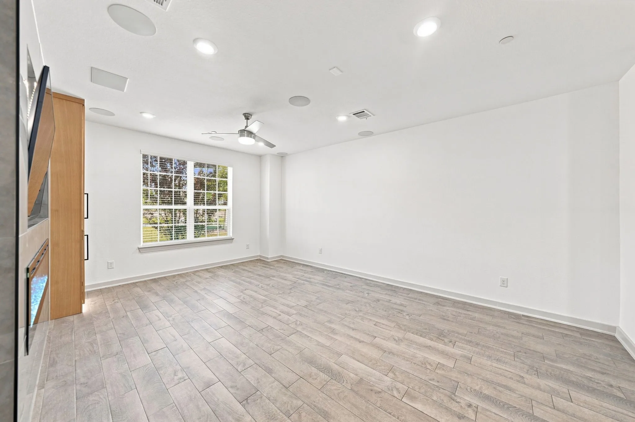Townhouse For Rent in Collin County , 1652 Jessica Drive, Allen, Texas 75002, 3 Bedroom, 3 Bathroom, 2 Garage spaces, 1,844 Sqft, built in 2022, mls#21385430, Real Estate Agent in Allen, Homes For Rent in Collin county, Homes For Rent in Allen, Realtor in Allen Texas, Real Estate Brokerage Independent Realty Texas, Luminita Cordes Realtor