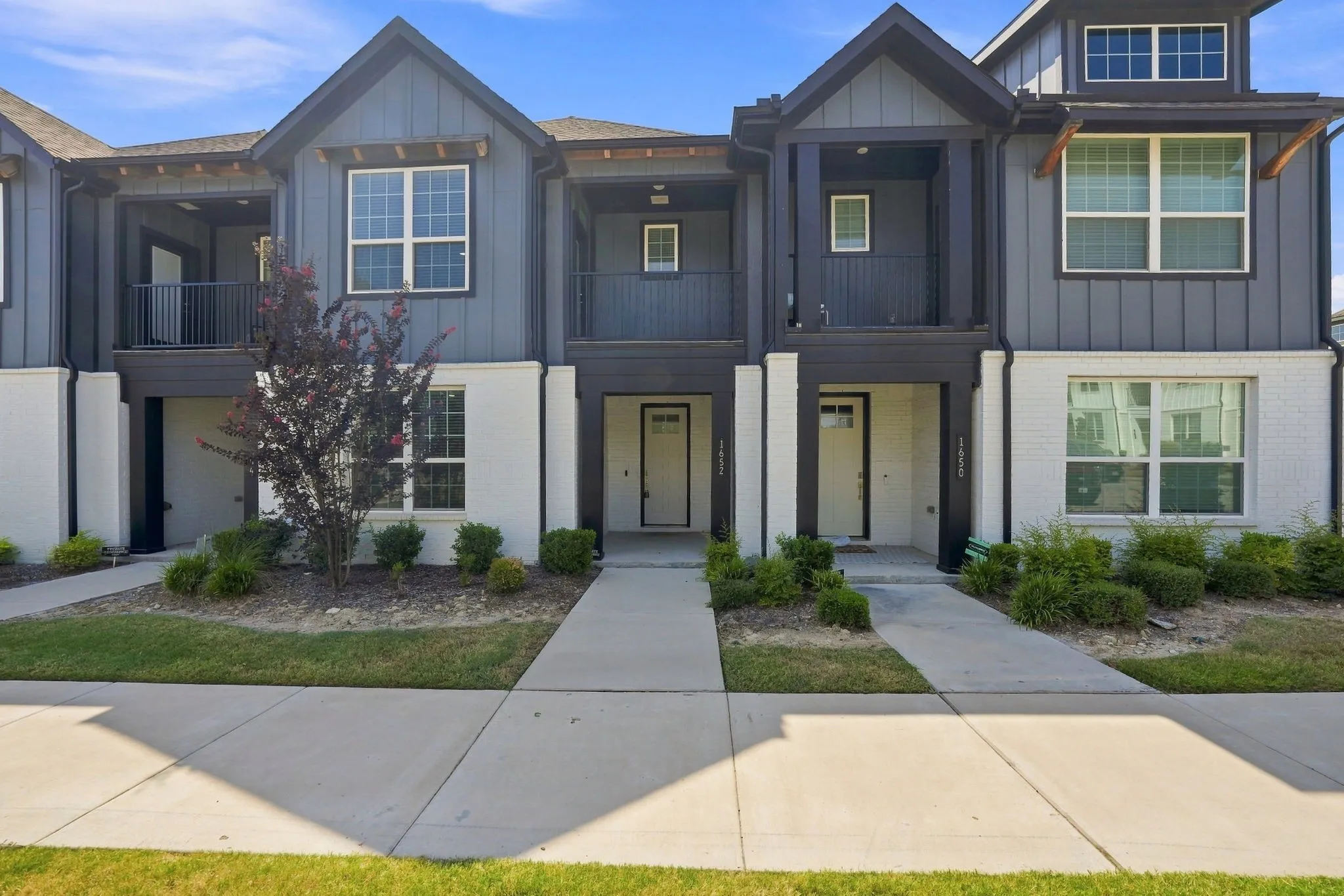 Townhouse For Rent in Collin County , 1652 Jessica Drive, Allen, Texas 75002, 3 Bedroom, 3 Bathroom, 2 Garage spaces, 1,844 Sqft, built in 2022, mls#21385430, Real Estate Agent in Allen, Homes For Rent in Collin county, Homes For Rent in Allen, Realtor in Allen Texas, Real Estate Brokerage Independent Realty Texas, Luminita Cordes Realtor