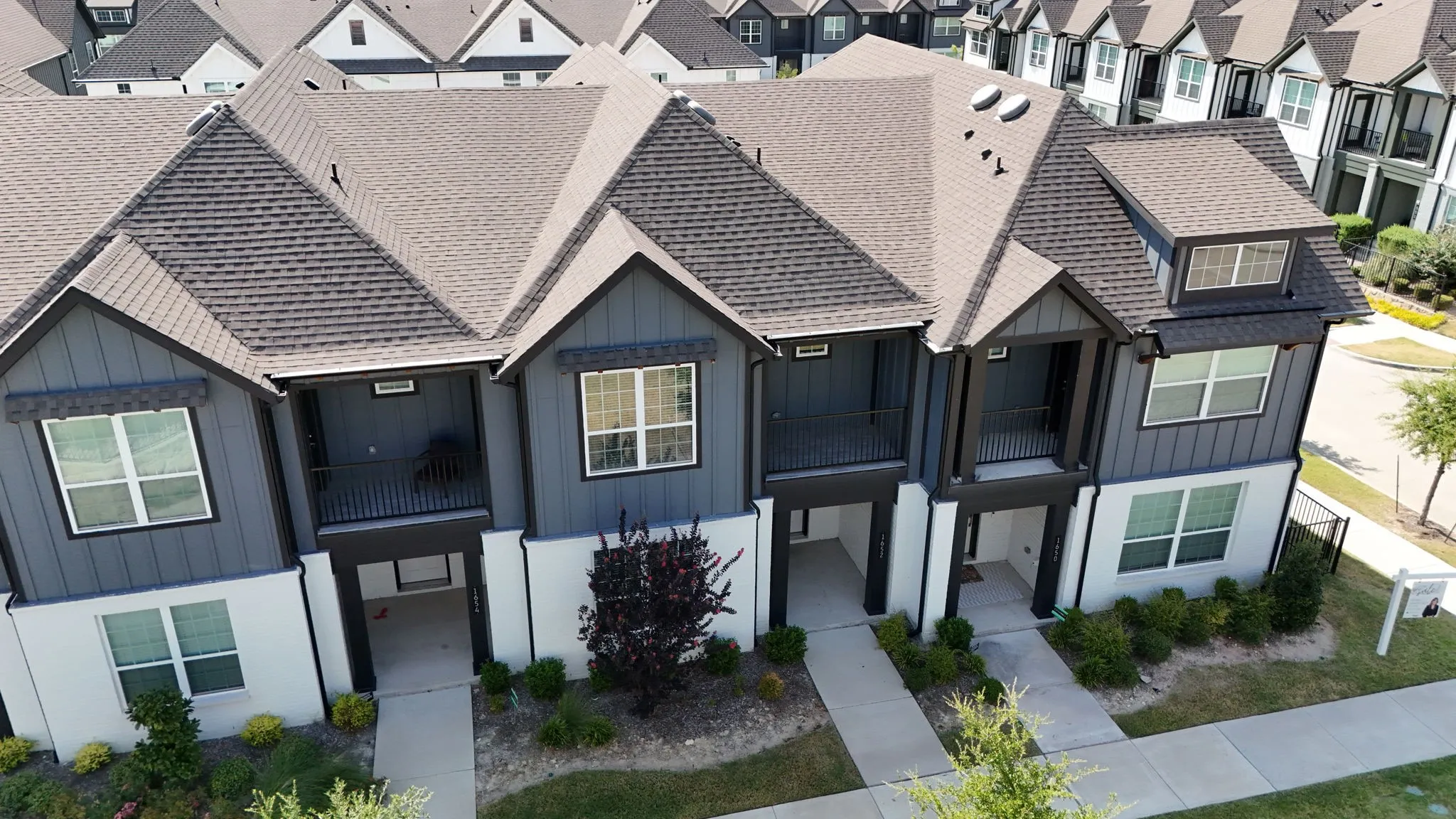 Townhouse For Rent in Collin County , 1652 Jessica Drive, Allen, Texas 75002, 3 Bedroom, 3 Bathroom, 2 Garage spaces, 1,844 Sqft, built in 2022, mls#21385430, Real Estate Agent in Allen, Homes For Rent in Collin county, Homes For Rent in Allen, Realtor in Allen Texas, Real Estate Brokerage Independent Realty Texas, Luminita Cordes Realtor