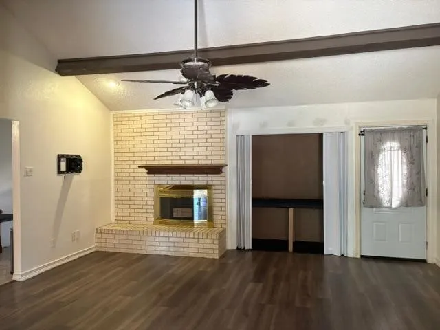 Single Family Residence For Sale in Tarrant County , 2011 Elmridge Drive, Arlington, Texas 76012, 4 Bedroom, 3 Bathroom, Garage spaces, 2,417 Sqft, built in 1973, mls#21385441, Real Estate Agent in Arlington, Homes For Sale in Tarrant county, Homes For Sale in Arlington, Realtor in Arlington Texas, Real Estate Brokerage Independent Realty Texas, Luminita Cordes Realtor