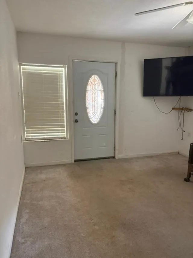 Single Family Residence For Sale in Tarrant County , 2011 Elmridge Drive, Arlington, Texas 76012, 4 Bedroom, 3 Bathroom, Garage spaces, 2,417 Sqft, built in 1973, mls#21385441, Real Estate Agent in Arlington, Homes For Sale in Tarrant county, Homes For Sale in Arlington, Realtor in Arlington Texas, Real Estate Brokerage Independent Realty Texas, Luminita Cordes Realtor