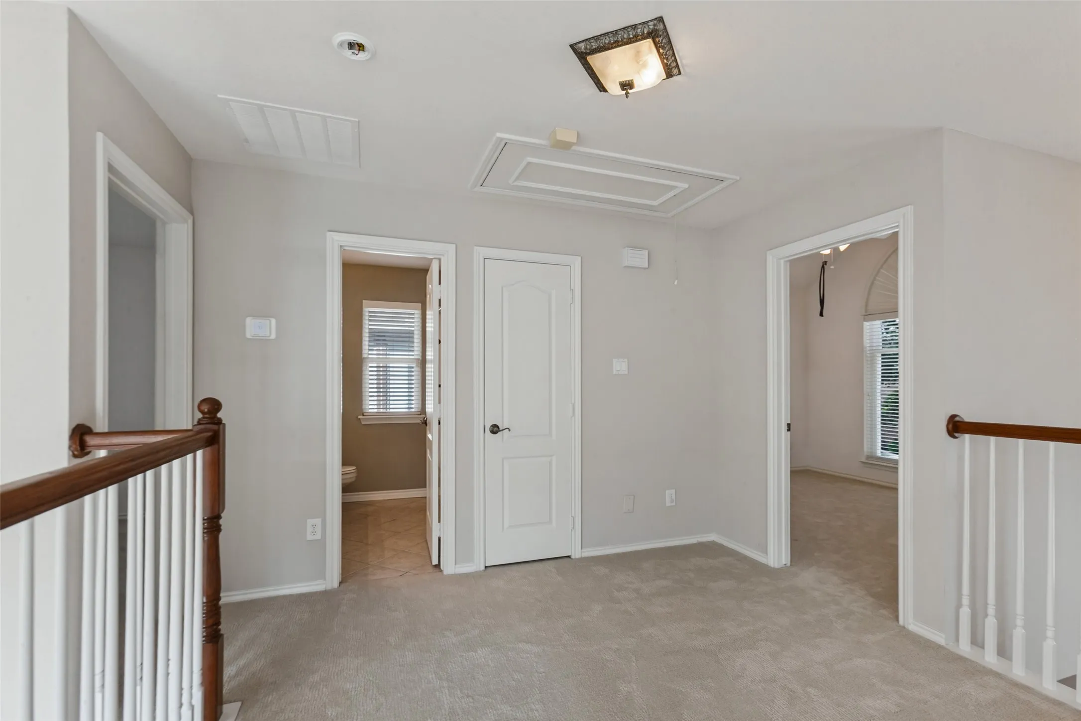 Single Family Residence For Sale in Collin County , 18803 Park Grove Lane, Dallas, Texas 75287, 3 Bedroom, 3 Bathroom, 2 Garage spaces, 2,158 Sqft, built in 1993, mls#21368096, Real Estate Agent in Dallas, Homes For Sale in Collin county, Homes For Sale in Dallas, Realtor in Dallas Texas, Real Estate Brokerage Independent Realty Texas, Luminita Cordes Realtor