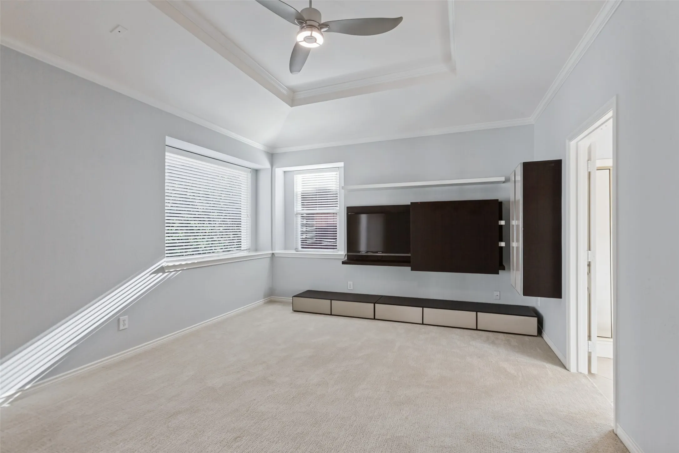 Single Family Residence For Sale in Collin County , 18803 Park Grove Lane, Dallas, Texas 75287, 3 Bedroom, 3 Bathroom, 2 Garage spaces, 2,158 Sqft, built in 1993, mls#21368096, Real Estate Agent in Dallas, Homes For Sale in Collin county, Homes For Sale in Dallas, Realtor in Dallas Texas, Real Estate Brokerage Independent Realty Texas, Luminita Cordes Realtor