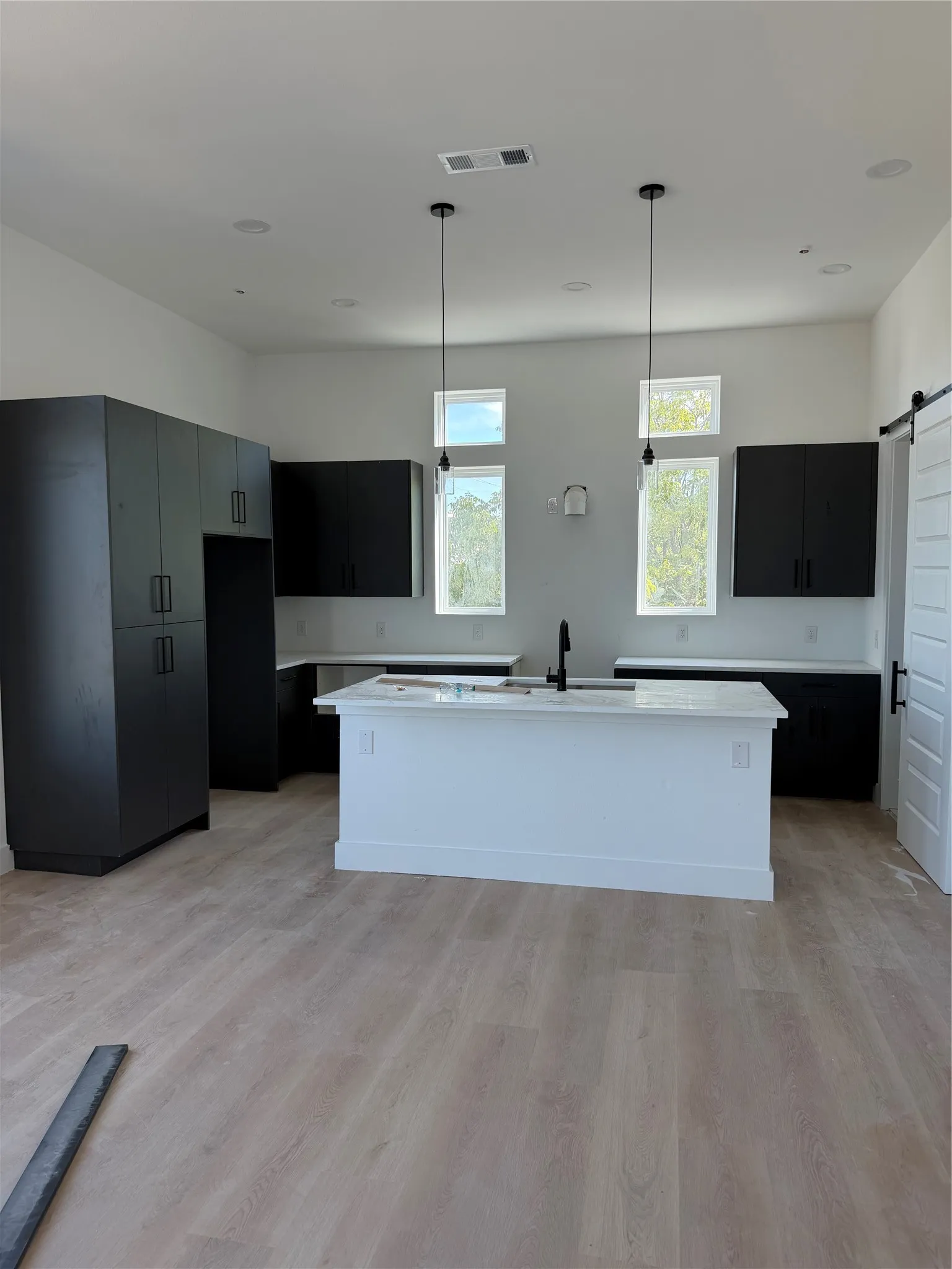 Townhouse For Rent in Dallas County , 2204 Lovedale Avenue 101, Dallas, Texas 75235, 2 Bedroom, 3 Bathroom, 2 Garage spaces, 1,524 Sqft, built in 2026, mls#21383828, Real Estate Agent in Dallas, Homes For Rent in Dallas county, Homes For Rent in Dallas, Realtor in Dallas Texas, Real Estate Brokerage Independent Realty Texas, Luminita Cordes Realtor