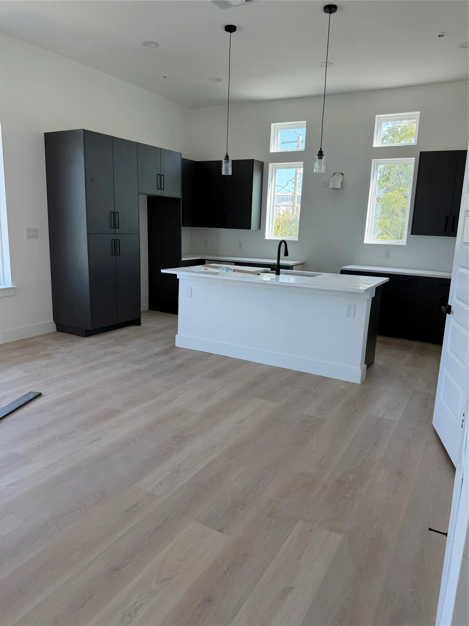 Townhouse For Rent in Dallas County , 2204 Lovedale Avenue 101, Dallas, Texas 75235, 2 Bedroom, 3 Bathroom, 2 Garage spaces, 1,524 Sqft, built in 2026, mls#21383828, Real Estate Agent in Dallas, Homes For Rent in Dallas county, Homes For Rent in Dallas, Realtor in Dallas Texas, Real Estate Brokerage Independent Realty Texas, Luminita Cordes Realtor