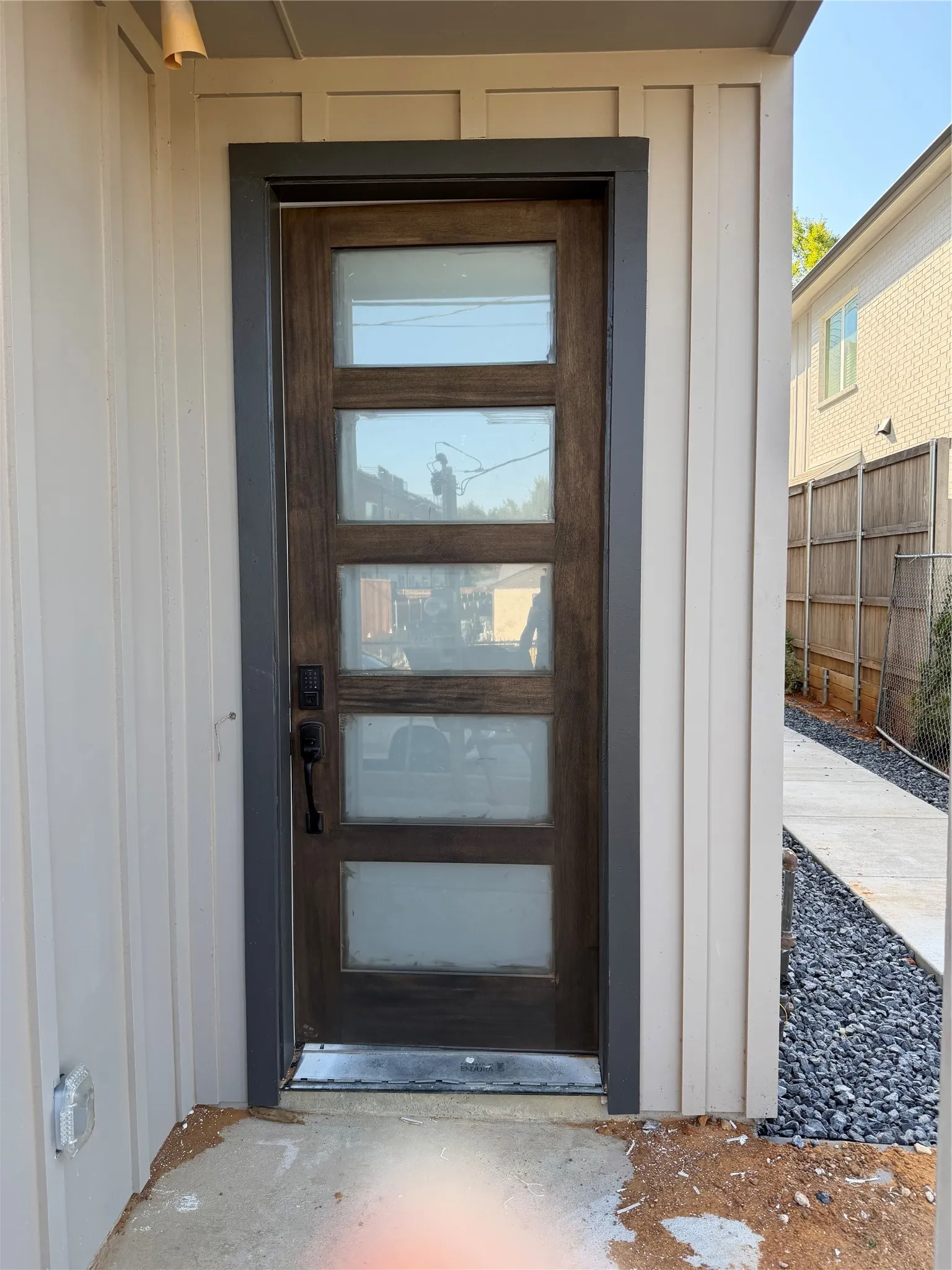 Townhouse For Rent in Dallas County , 2204 Lovedale Avenue 101, Dallas, Texas 75235, 2 Bedroom, 3 Bathroom, 2 Garage spaces, 1,524 Sqft, built in 2026, mls#21383828, Real Estate Agent in Dallas, Homes For Rent in Dallas county, Homes For Rent in Dallas, Realtor in Dallas Texas, Real Estate Brokerage Independent Realty Texas, Luminita Cordes Realtor
