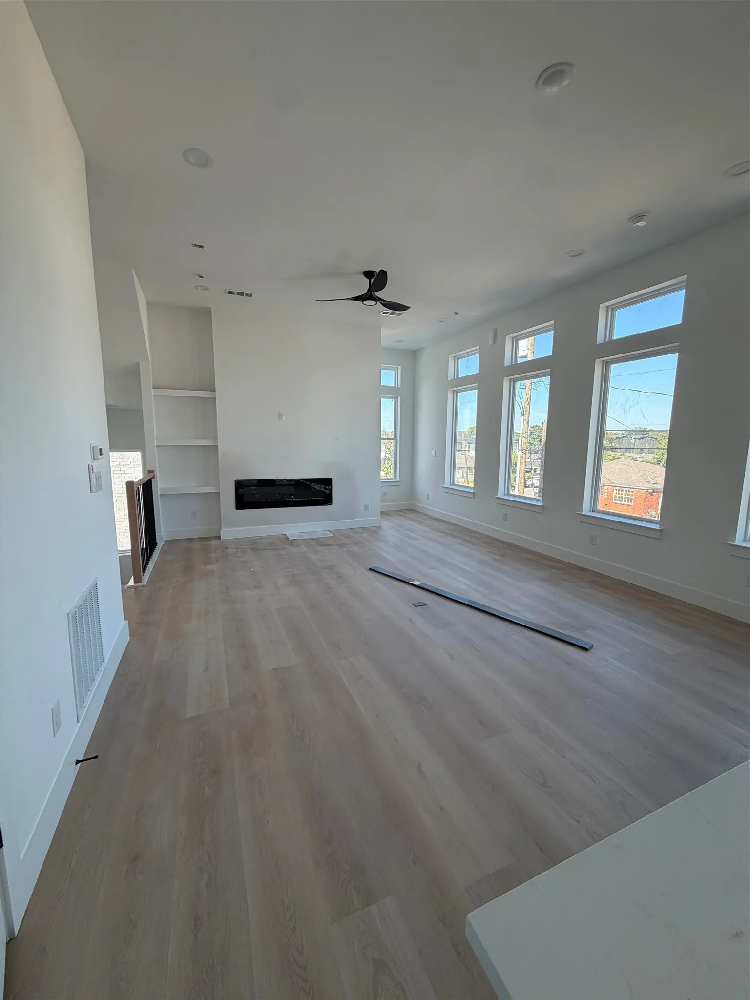 Townhouse For Rent in Dallas County , 2204 Lovedale Avenue 101, Dallas, Texas 75235, 2 Bedroom, 3 Bathroom, 2 Garage spaces, 1,524 Sqft, built in 2026, mls#21383828, Real Estate Agent in Dallas, Homes For Rent in Dallas county, Homes For Rent in Dallas, Realtor in Dallas Texas, Real Estate Brokerage Independent Realty Texas, Luminita Cordes Realtor