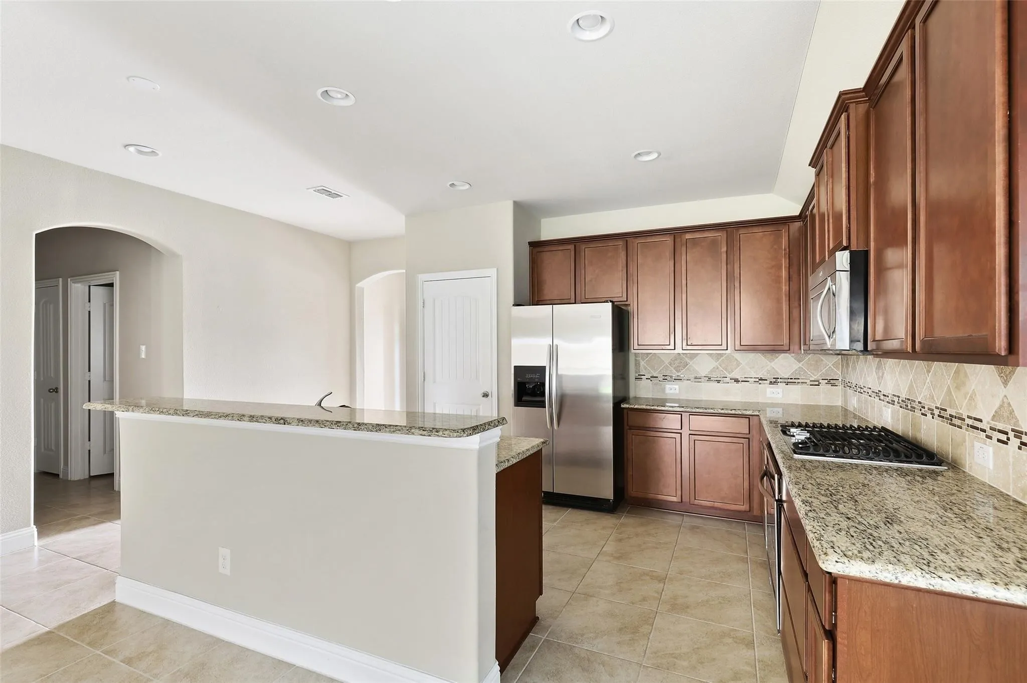 Single Family Residence For Rent in Denton County , 808 Kinghaven Drive, Little Elm, Texas 75068, 3 Bedroom, 2 Bathroom, 2 Garage spaces, 1,870 Sqft, built in 2016, mls#21385449, Real Estate Agent in Little Elm, Homes For Rent in Denton county, Homes For Rent in Little Elm, Realtor in Little Elm Texas, Real Estate Brokerage Independent Realty Texas, Luminita Cordes Realtor