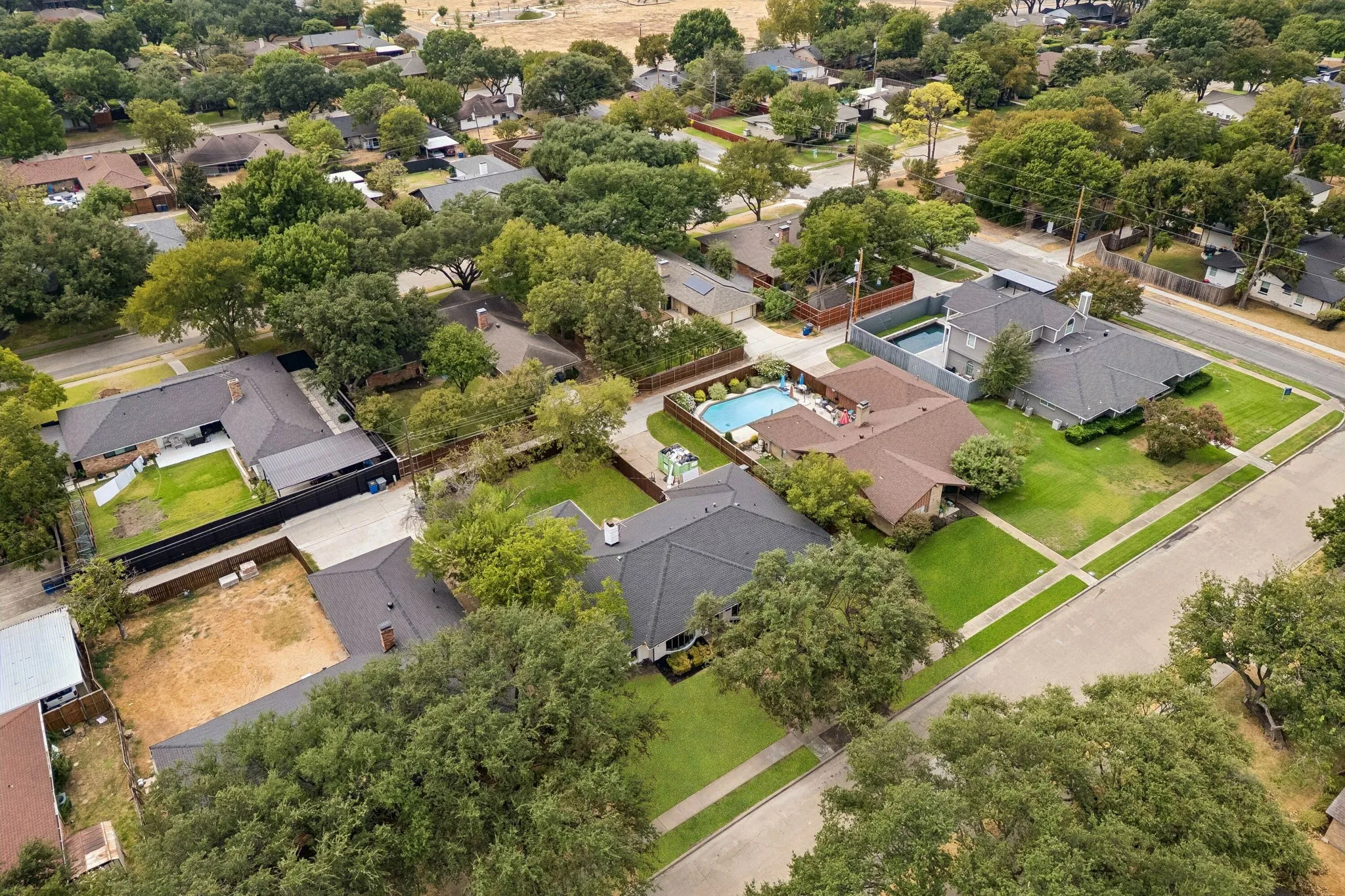 Single Family Residence For Sale in Dallas County , 3216 Rotan Lane, Dallas, Texas 75229, 4 Bedroom, 3 Bathroom, 2 Garage spaces, 2,429 Sqft, built in 1967, mls#21383577, Real Estate Agent in Dallas, Homes For Sale in Dallas county, Homes For Sale in Dallas, Realtor in Dallas Texas, Real Estate Brokerage Independent Realty Texas, Luminita Cordes Realtor