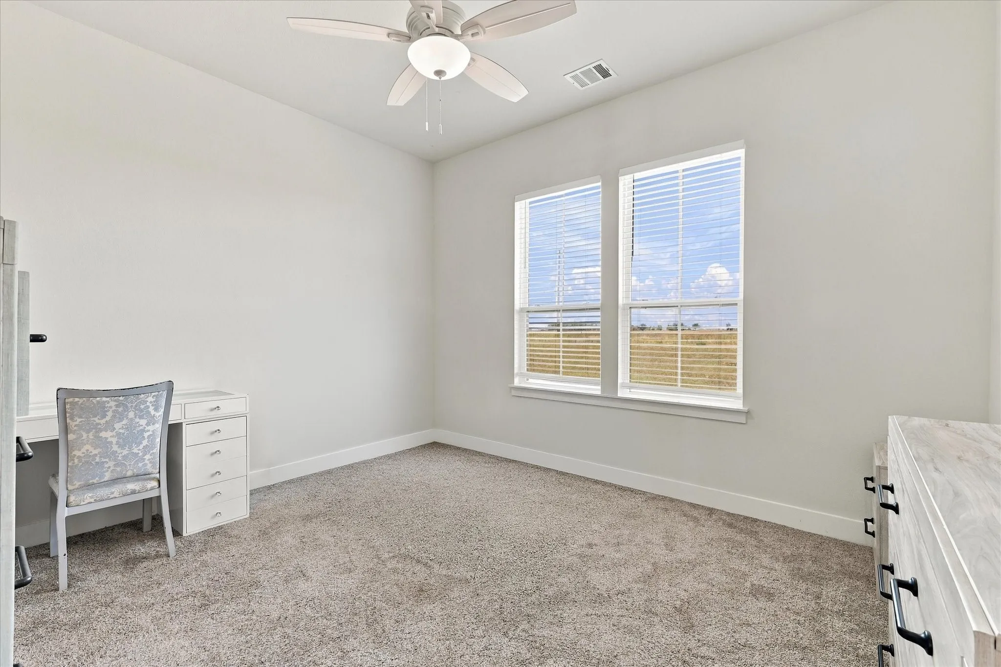 Single Family Residence For Sale in Denton County , 9161 Old Stoney Road, Ponder, Texas 76259, 4 Bedroom, 3 Bathroom, 2 Garage spaces, 2,494 Sqft, built in 2021, mls#21385041, Real Estate Agent in Ponder, Homes For Sale in Denton county, Homes For Sale in Ponder, Realtor in Ponder Texas, Real Estate Brokerage Independent Realty Texas, Luminita Cordes Realtor