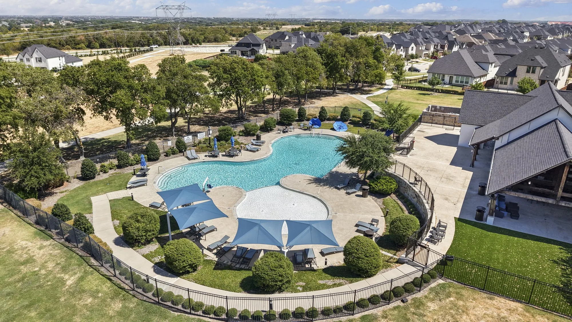 Single Family Residence For Sale in Collin County , 751 Dover Drive, Prosper, Texas 75078, 4 Bedroom, 4 Bathroom, 3 Garage spaces, 2,808 Sqft, built in 2018, mls#21382639, Real Estate Agent in Prosper, Homes For Sale in Collin county, Homes For Sale in Prosper, Realtor in Prosper Texas, Real Estate Brokerage Independent Realty Texas, Luminita Cordes Realtor