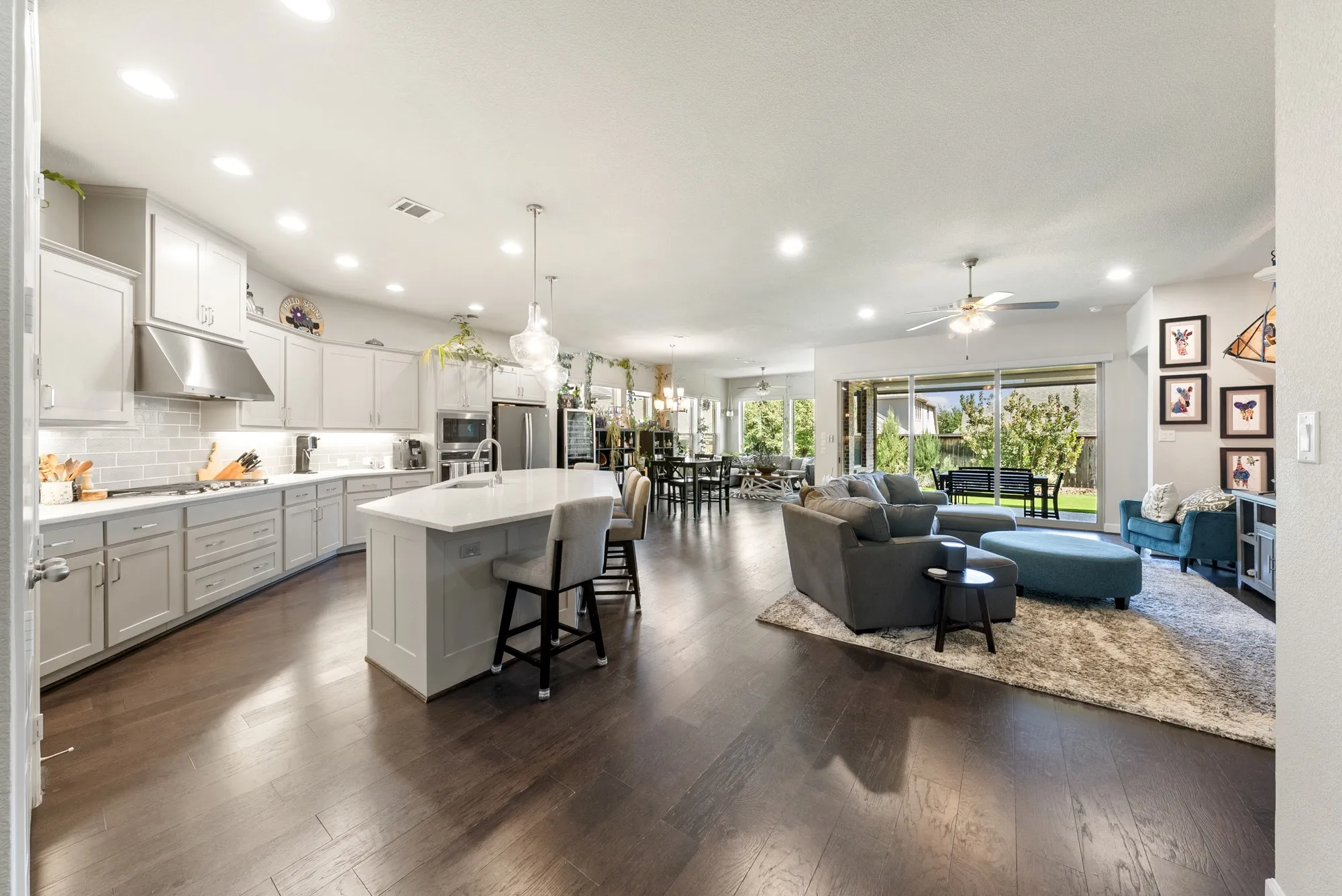 Single Family Residence For Sale in Collin County , 751 Dover Drive, Prosper, Texas 75078, 4 Bedroom, 4 Bathroom, 3 Garage spaces, 2,808 Sqft, built in 2018, mls#21382639, Real Estate Agent in Prosper, Homes For Sale in Collin county, Homes For Sale in Prosper, Realtor in Prosper Texas, Real Estate Brokerage Independent Realty Texas, Luminita Cordes Realtor