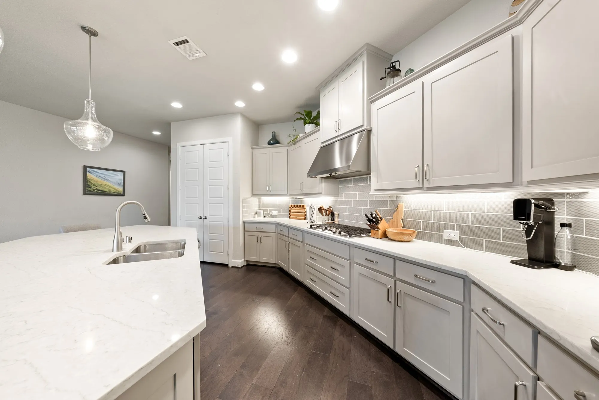 Single Family Residence For Sale in Collin County , 751 Dover Drive, Prosper, Texas 75078, 4 Bedroom, 4 Bathroom, 3 Garage spaces, 2,808 Sqft, built in 2018, mls#21382639, Real Estate Agent in Prosper, Homes For Sale in Collin county, Homes For Sale in Prosper, Realtor in Prosper Texas, Real Estate Brokerage Independent Realty Texas, Luminita Cordes Realtor
