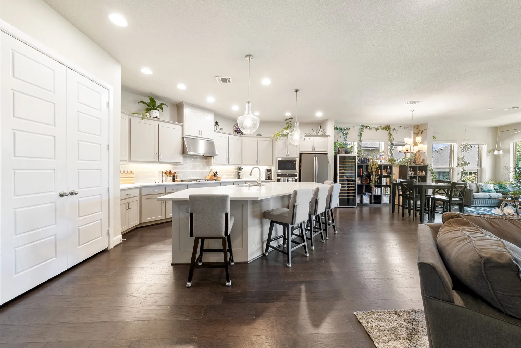 Single Family Residence For Sale in Collin County , 751 Dover Drive, Prosper, Texas 75078, 4 Bedroom, 4 Bathroom, 3 Garage spaces, 2,808 Sqft, built in 2018, mls#21382639, Real Estate Agent in Prosper, Homes For Sale in Collin county, Homes For Sale in Prosper, Realtor in Prosper Texas, Real Estate Brokerage Independent Realty Texas, Luminita Cordes Realtor
