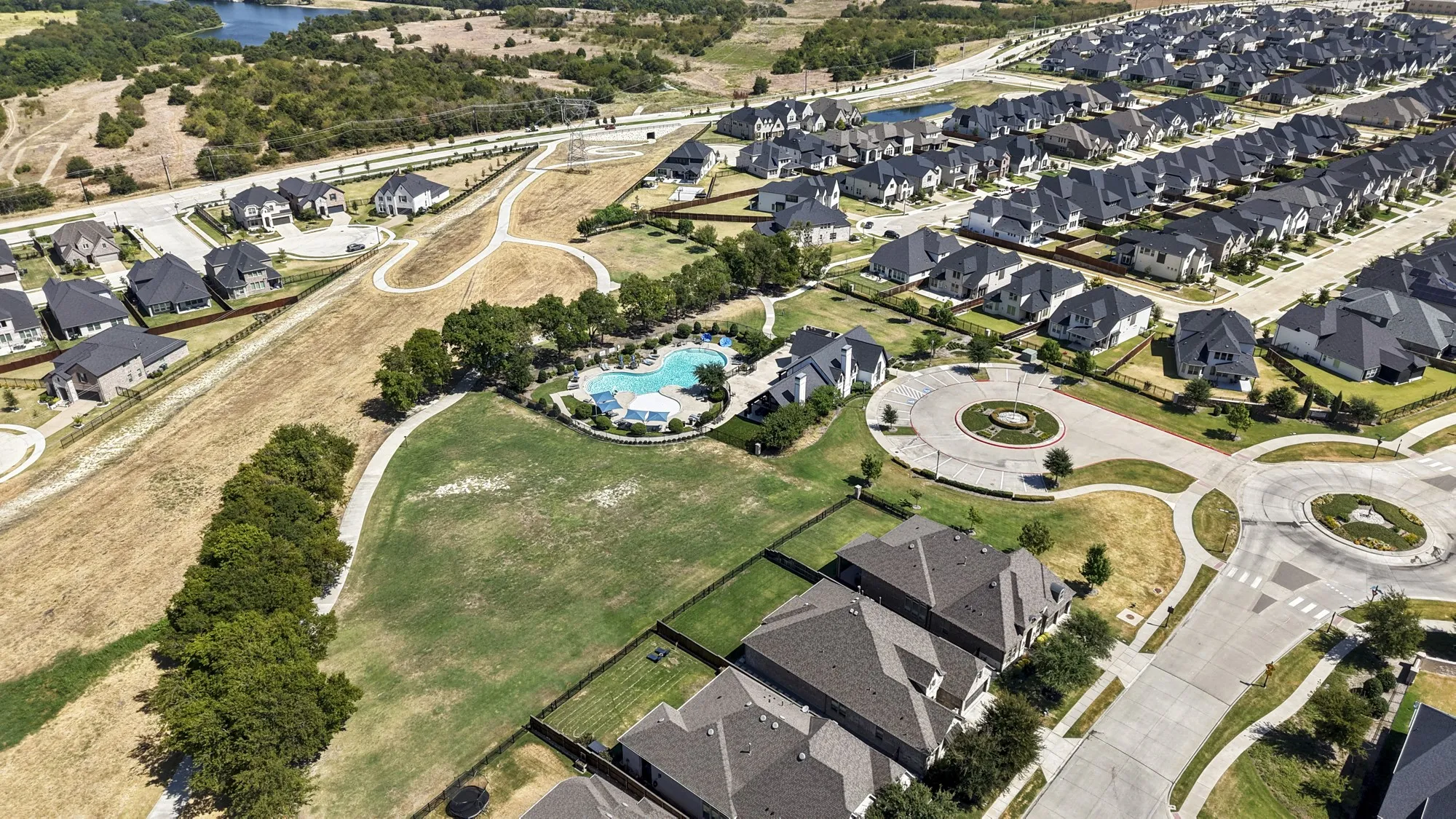 Single Family Residence For Sale in Collin County , 751 Dover Drive, Prosper, Texas 75078, 4 Bedroom, 4 Bathroom, 3 Garage spaces, 2,808 Sqft, built in 2018, mls#21382639, Real Estate Agent in Prosper, Homes For Sale in Collin county, Homes For Sale in Prosper, Realtor in Prosper Texas, Real Estate Brokerage Independent Realty Texas, Luminita Cordes Realtor