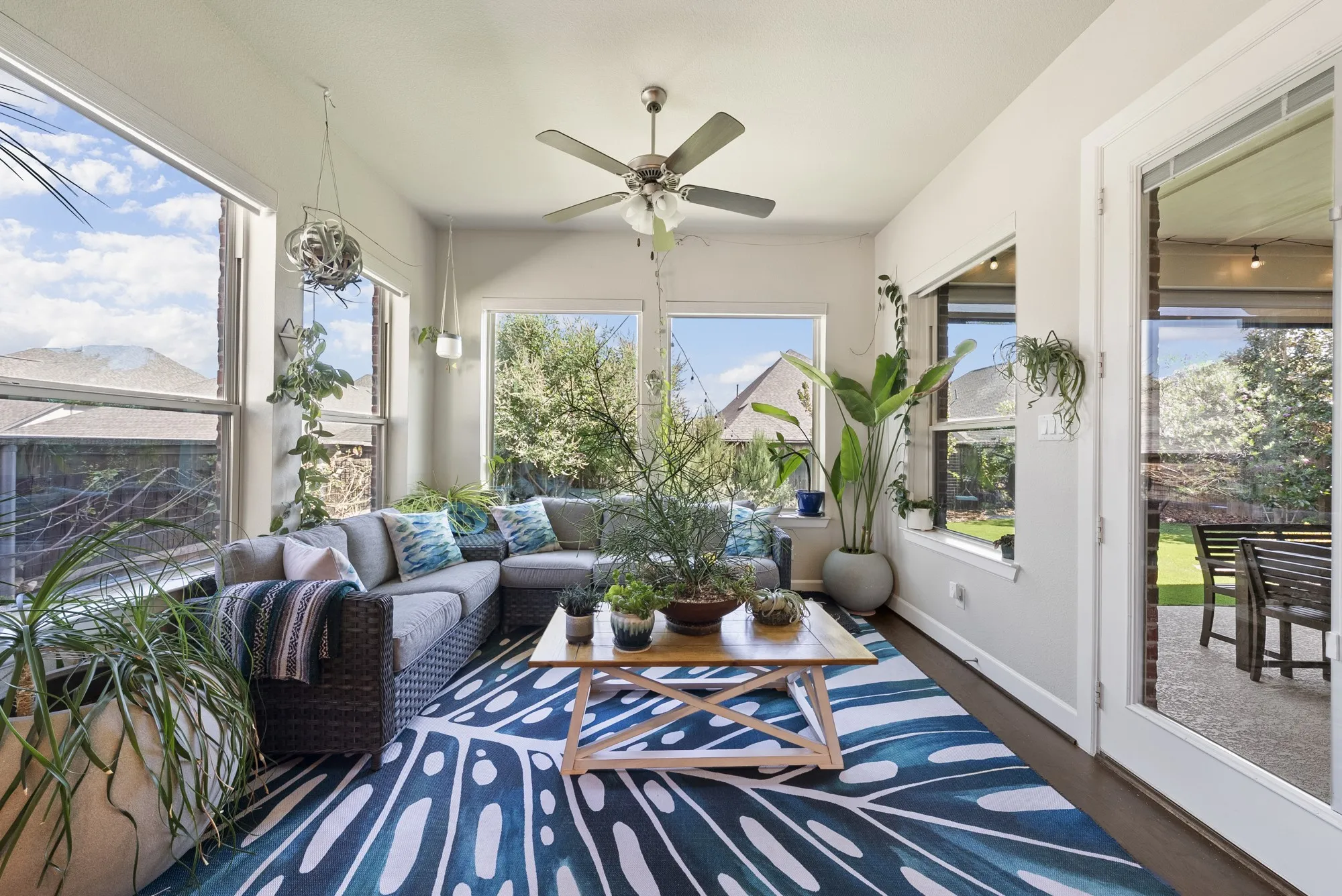 Single Family Residence For Sale in Collin County , 751 Dover Drive, Prosper, Texas 75078, 4 Bedroom, 4 Bathroom, 3 Garage spaces, 2,808 Sqft, built in 2018, mls#21382639, Real Estate Agent in Prosper, Homes For Sale in Collin county, Homes For Sale in Prosper, Realtor in Prosper Texas, Real Estate Brokerage Independent Realty Texas, Luminita Cordes Realtor
