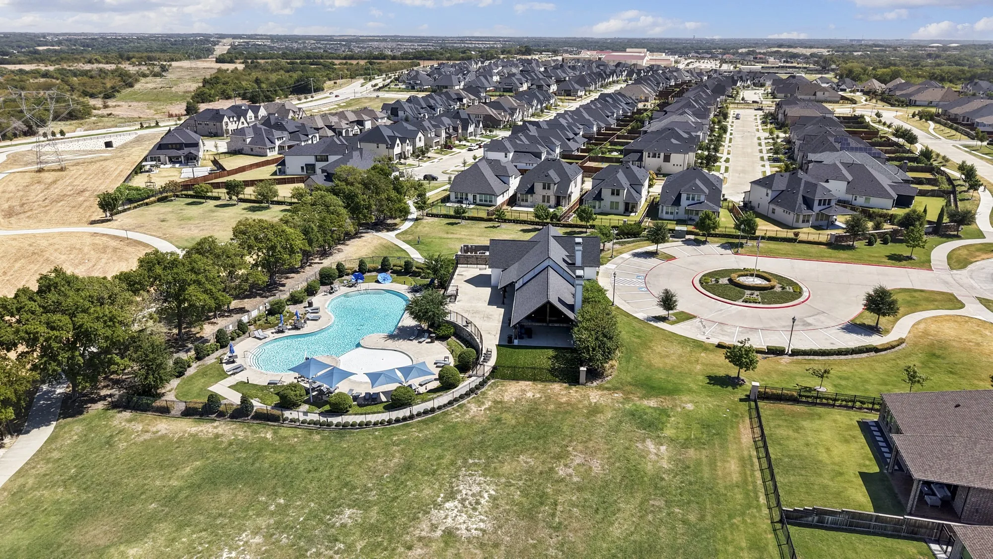 Single Family Residence For Sale in Collin County , 751 Dover Drive, Prosper, Texas 75078, 4 Bedroom, 4 Bathroom, 3 Garage spaces, 2,808 Sqft, built in 2018, mls#21382639, Real Estate Agent in Prosper, Homes For Sale in Collin county, Homes For Sale in Prosper, Realtor in Prosper Texas, Real Estate Brokerage Independent Realty Texas, Luminita Cordes Realtor