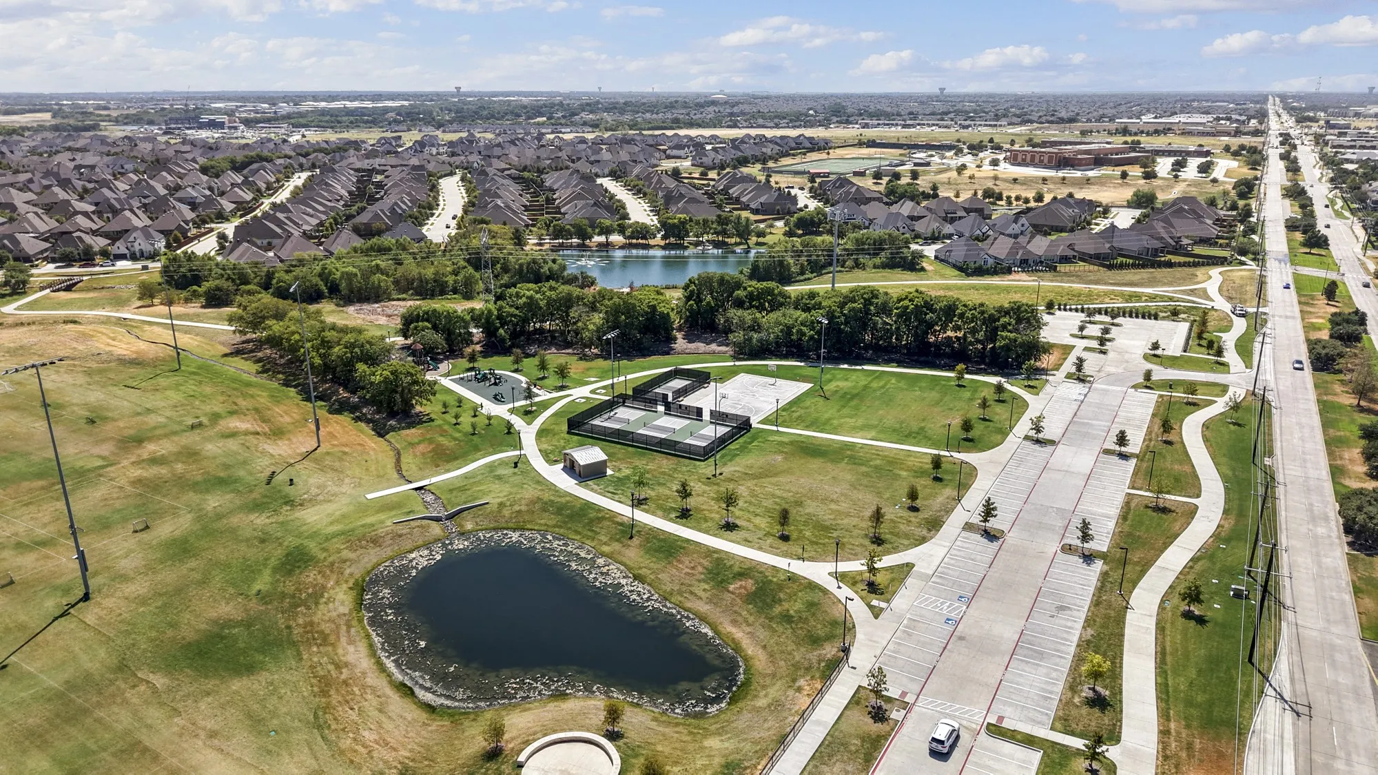 Single Family Residence For Sale in Collin County , 751 Dover Drive, Prosper, Texas 75078, 4 Bedroom, 4 Bathroom, 3 Garage spaces, 2,808 Sqft, built in 2018, mls#21382639, Real Estate Agent in Prosper, Homes For Sale in Collin county, Homes For Sale in Prosper, Realtor in Prosper Texas, Real Estate Brokerage Independent Realty Texas, Luminita Cordes Realtor