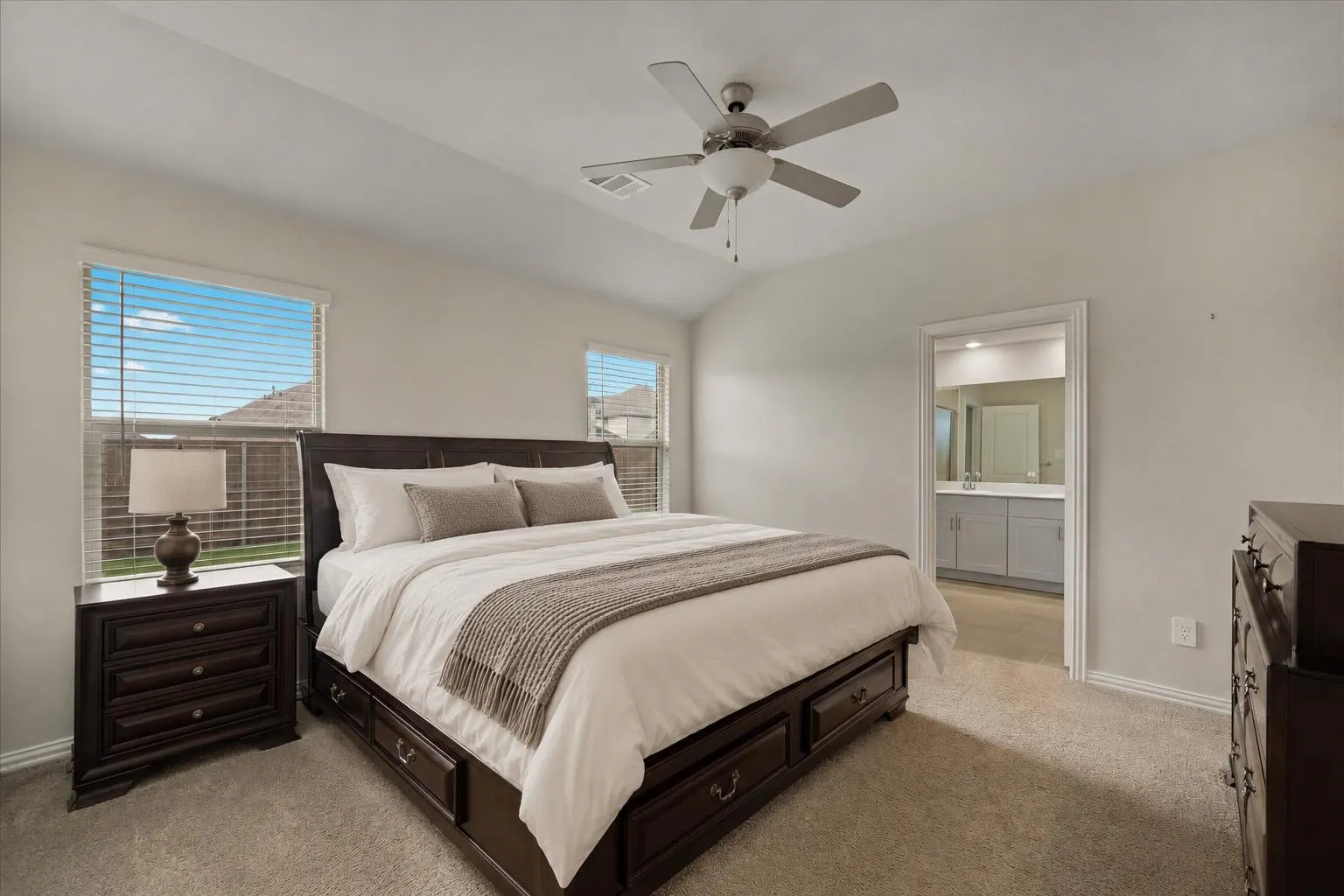 Single Family Residence For Sale in Collin County , 3903 Meredith Drive, Farmersville, Texas 75442, 3 Bedroom, 2 Bathroom, 2 Garage spaces, 1,847 Sqft, built in 2023, mls#21382388, Real Estate Agent in Farmersville, Homes For Sale in Collin county, Homes For Sale in Farmersville, Realtor in Farmersville Texas, Real Estate Brokerage Independent Realty Texas, Luminita Cordes Realtor